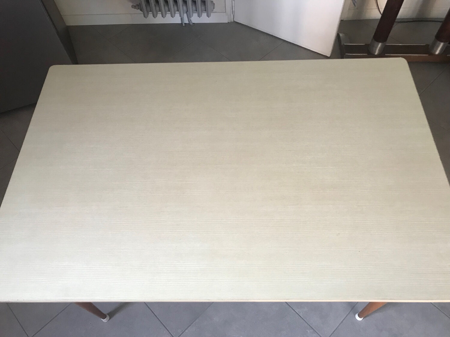 Table formica