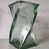 Vase design verre torsadé