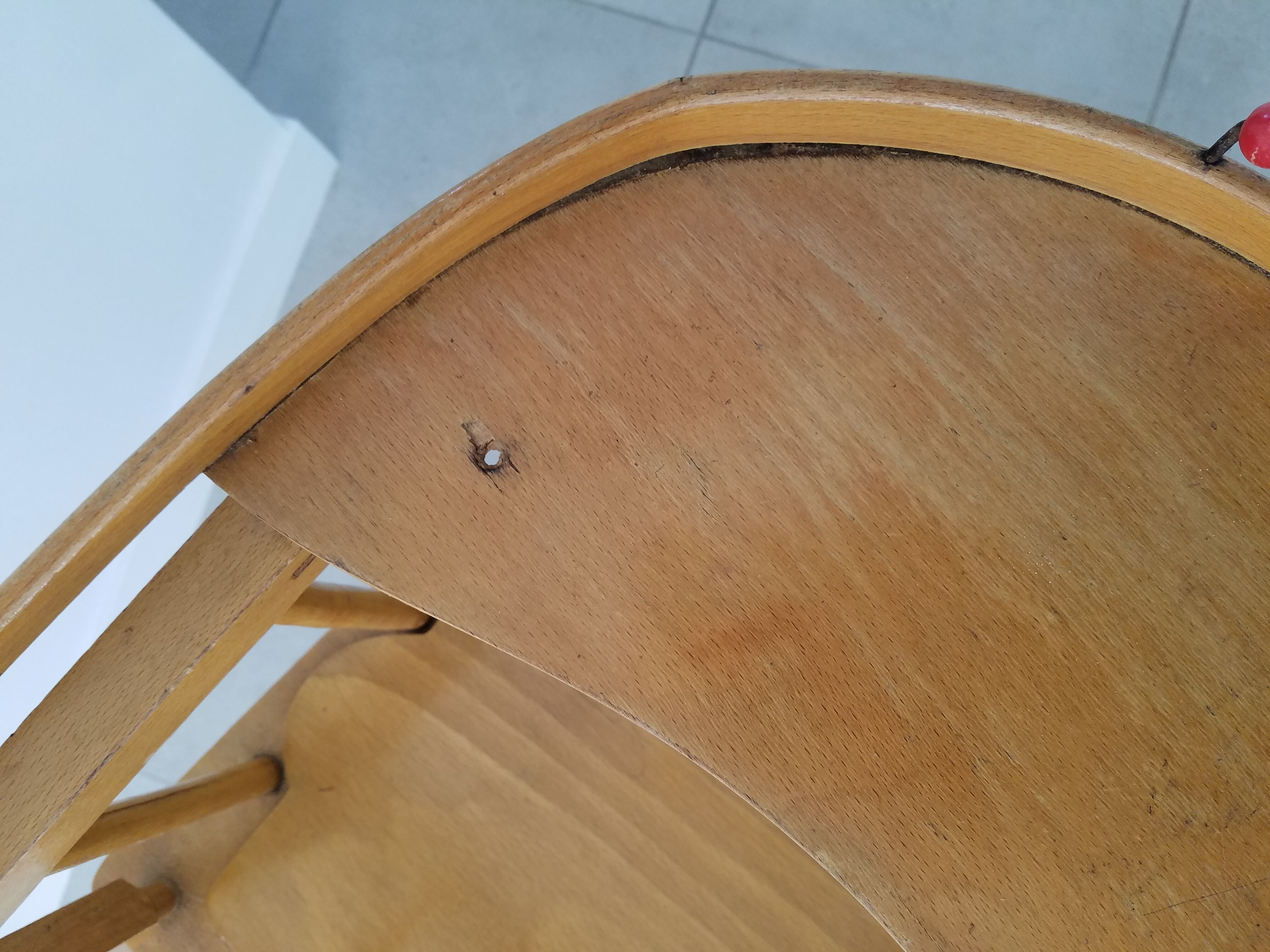 Chaise haute pour enfant