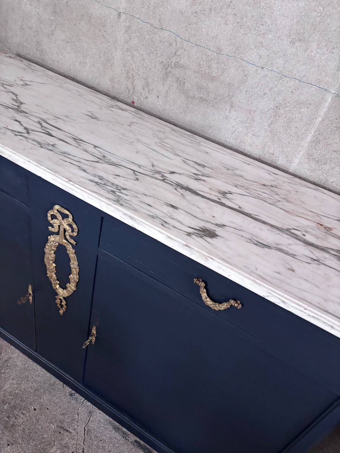 Enfilade ou buffet avec marbre