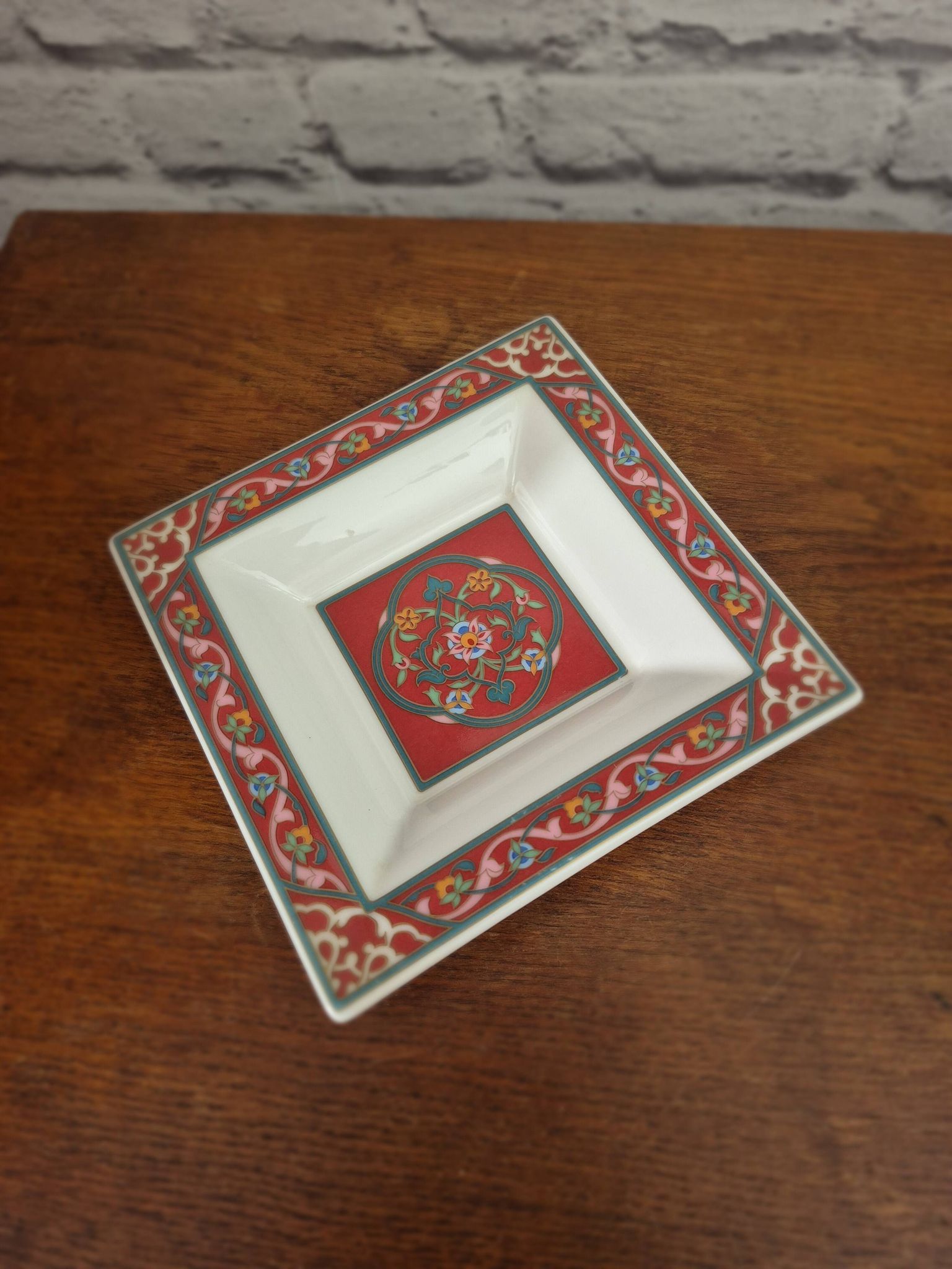 "Singapore" catchall by Paloma Picasso for Villeroy and Boch from the 90s.