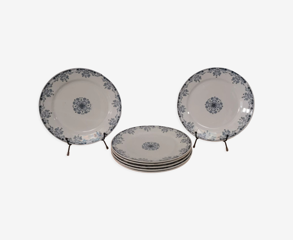 6 assiettes plates en terre de fer