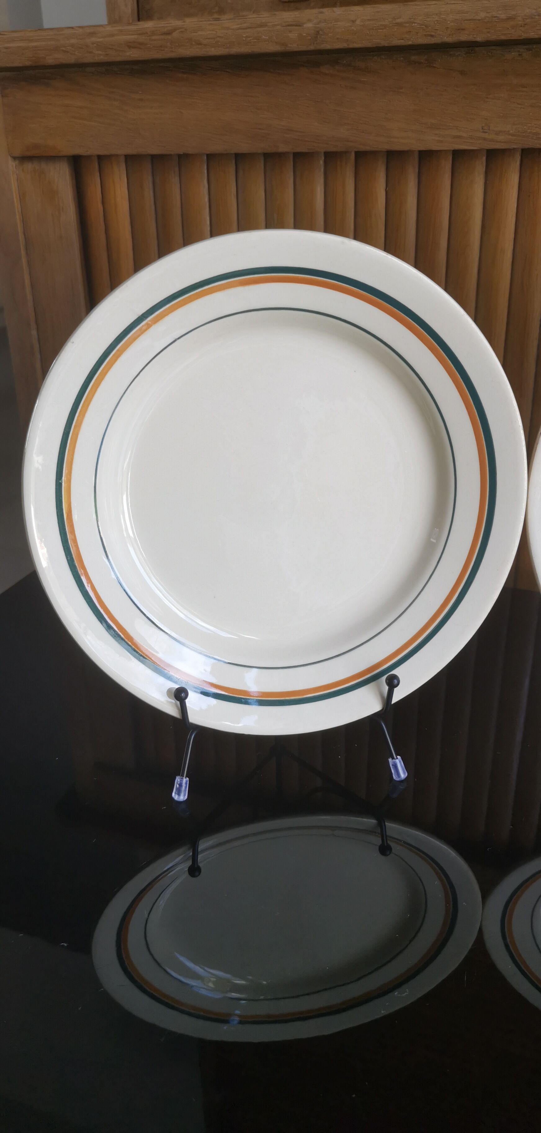 4 flat plates in earthenware, St Amand, Newton service