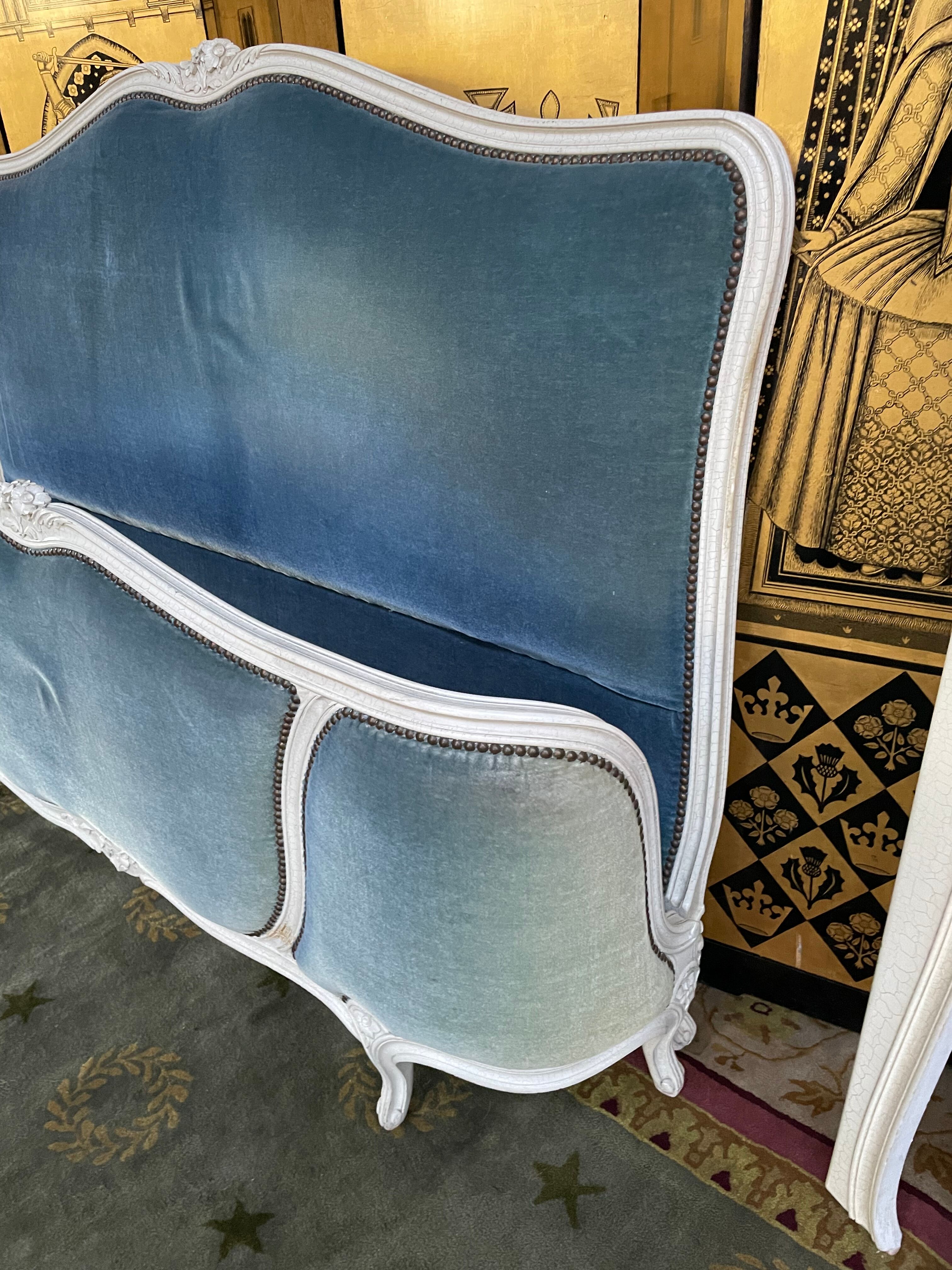 Bed basket Louis XV blue velvet