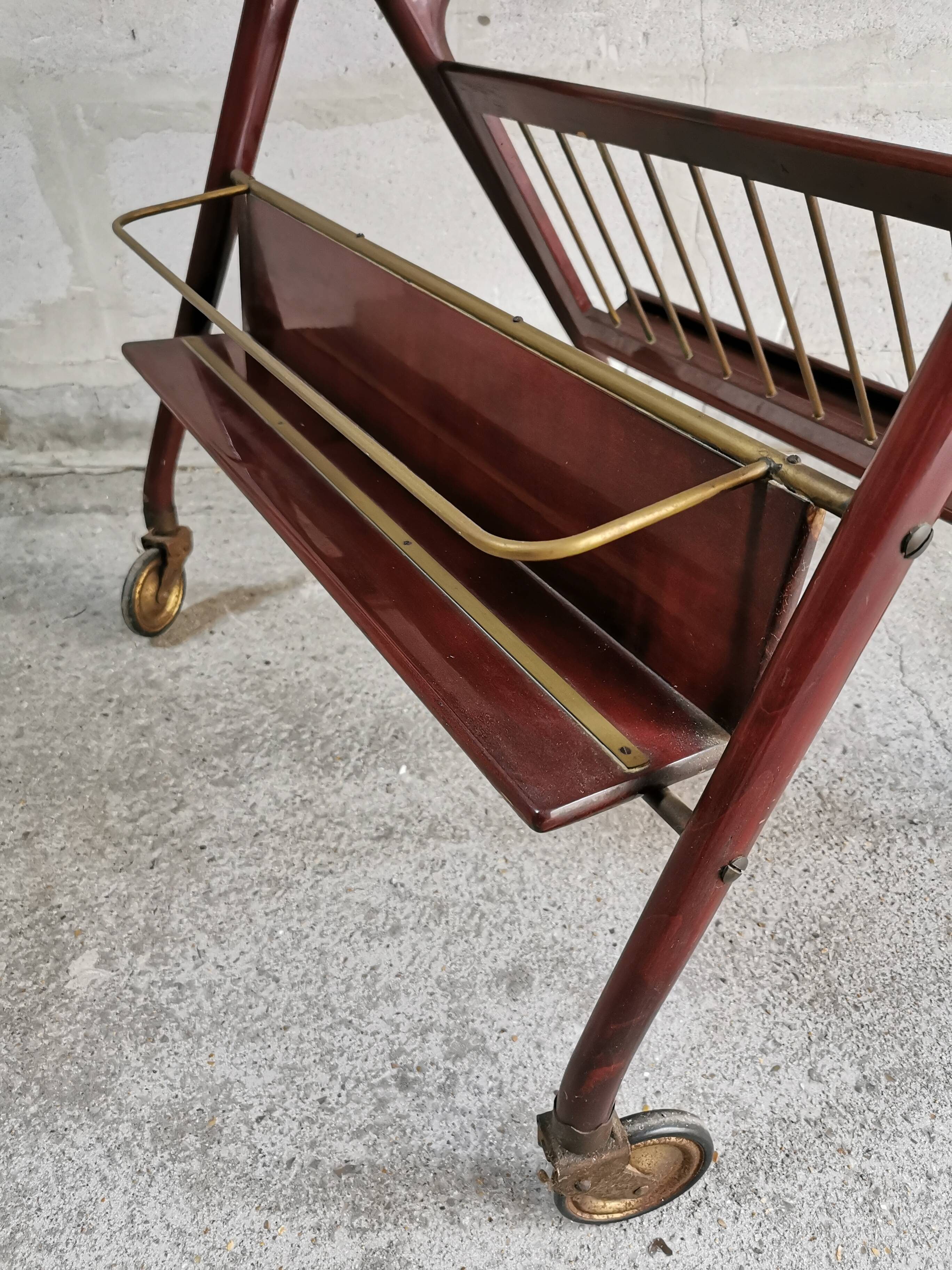 Table, bar trolley on wheels. removable tray. design 50 vintage italy