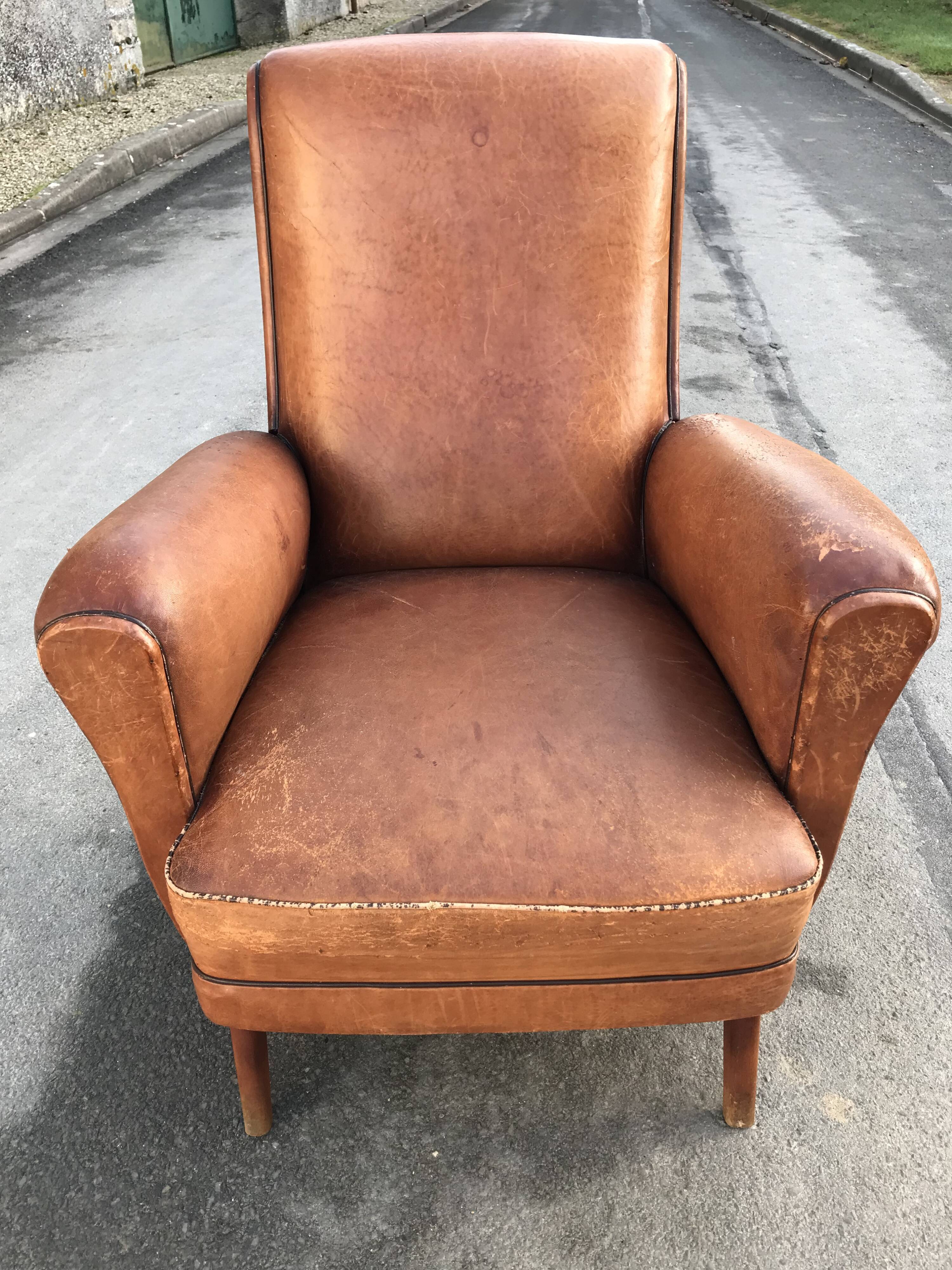 Armchair club feet compass vintage design Annees 50