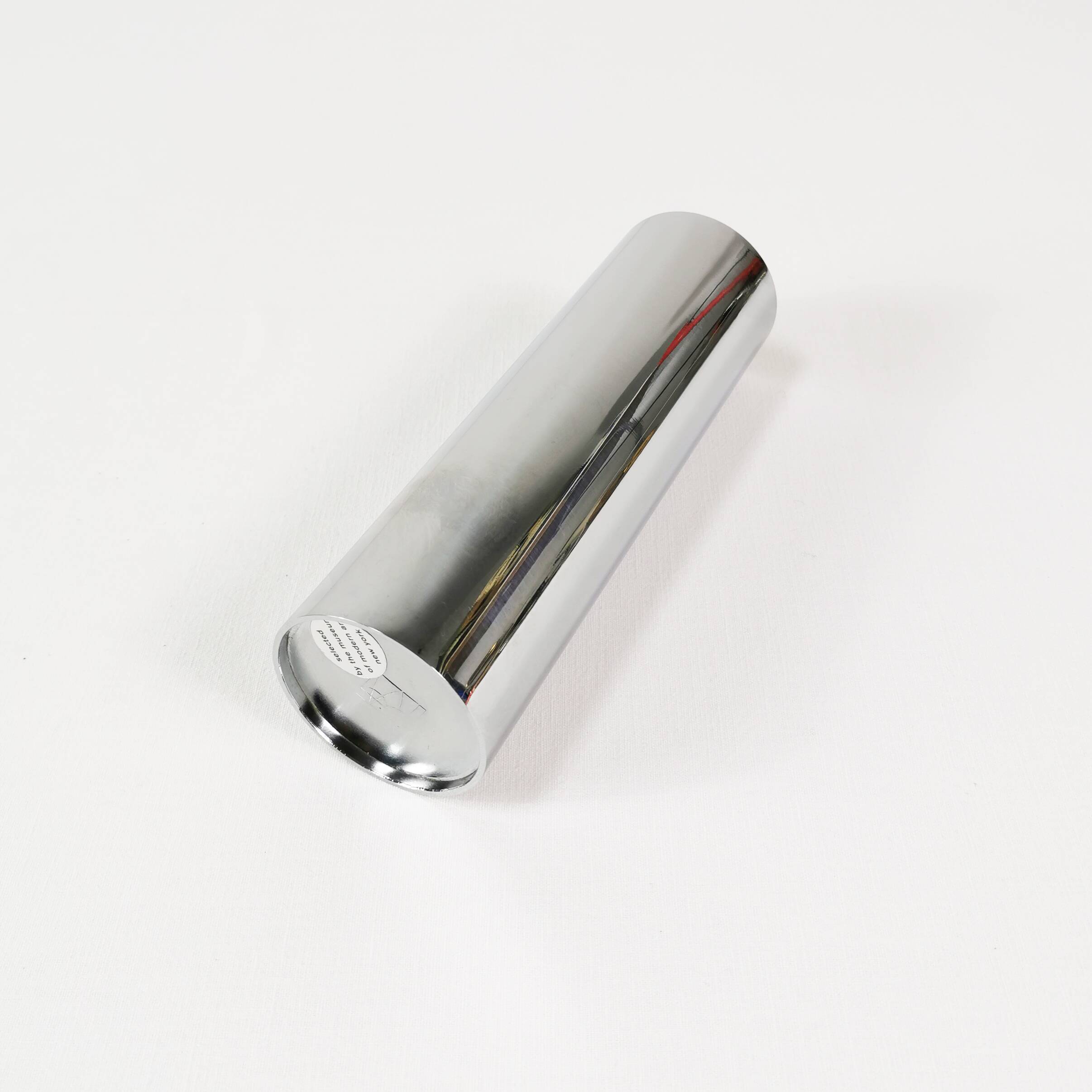 Minimalist vase, MoMA-NYC, 1980s