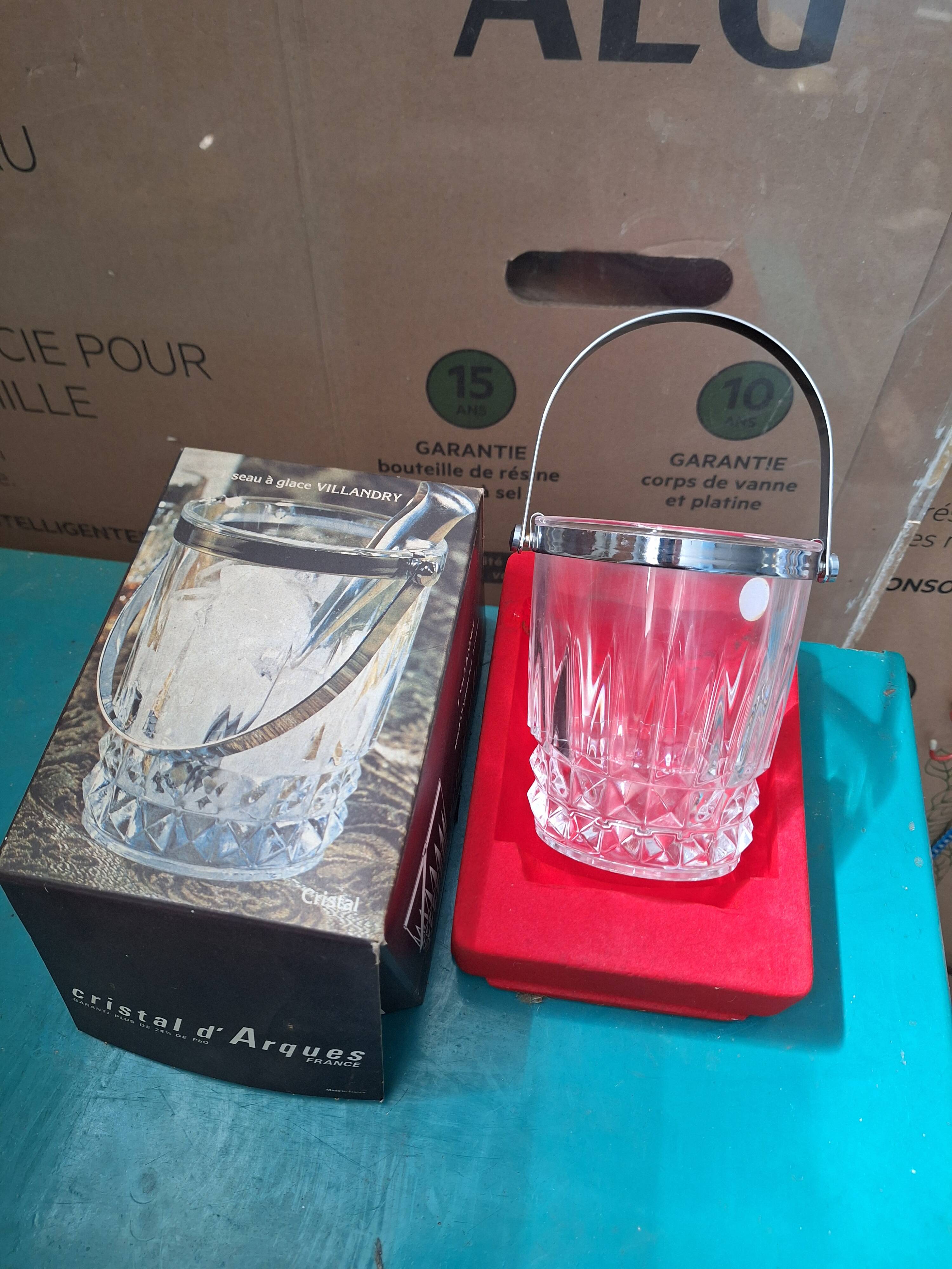 Cristal d'Arques Vallandry new ice bucket in its packaging 1980