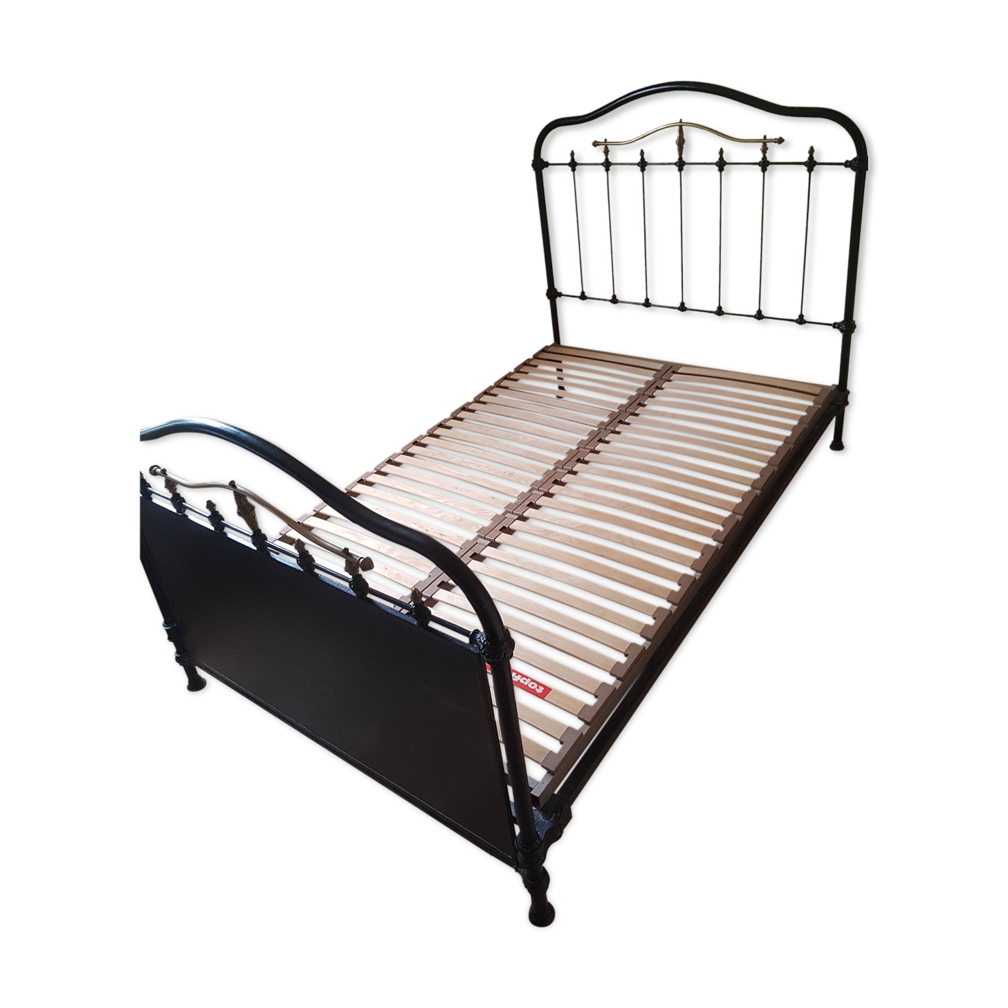 Old metal and brass bed frame + slatted base