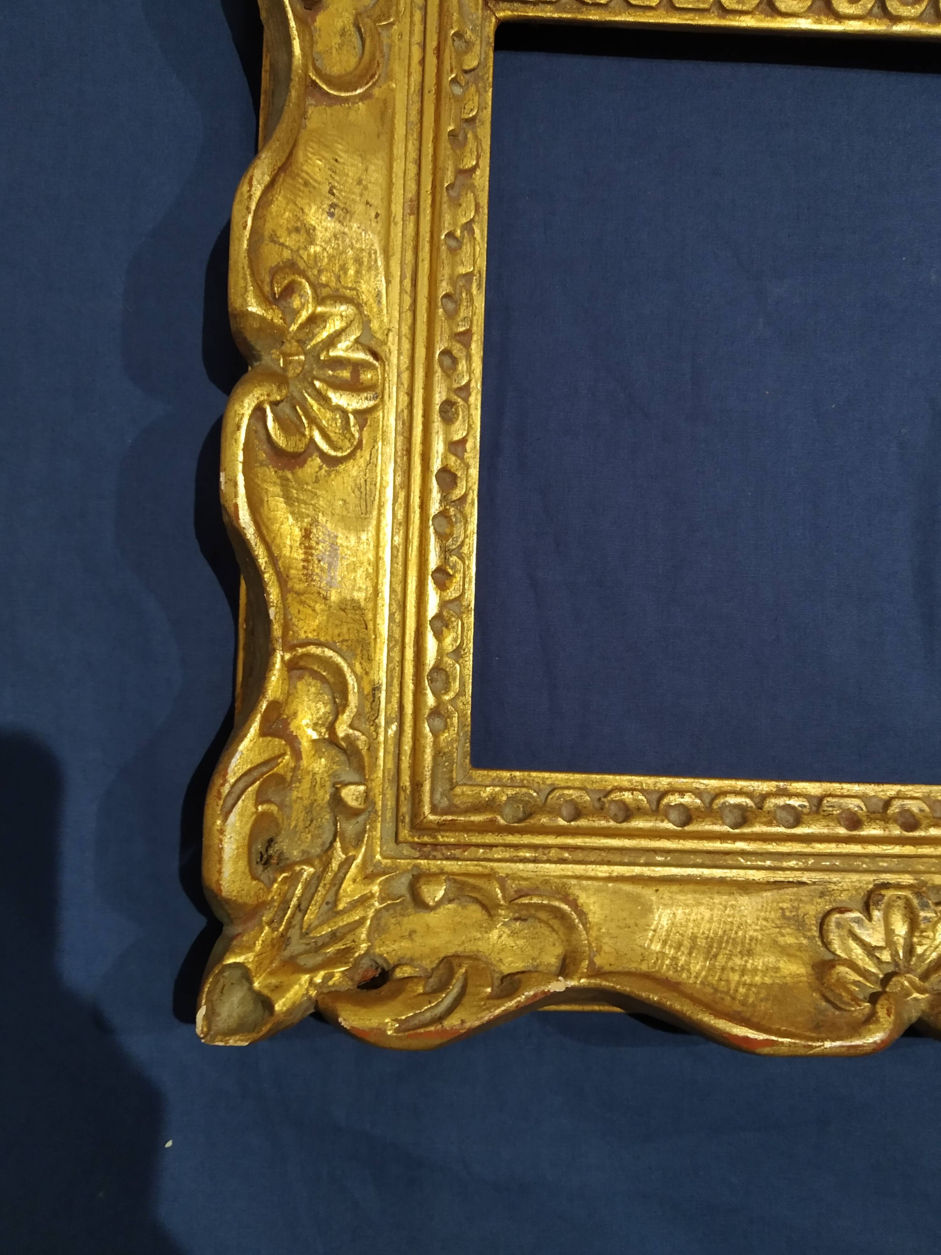 Montparnasse frame gilded carved wood foliage 22 cm x 21 cm