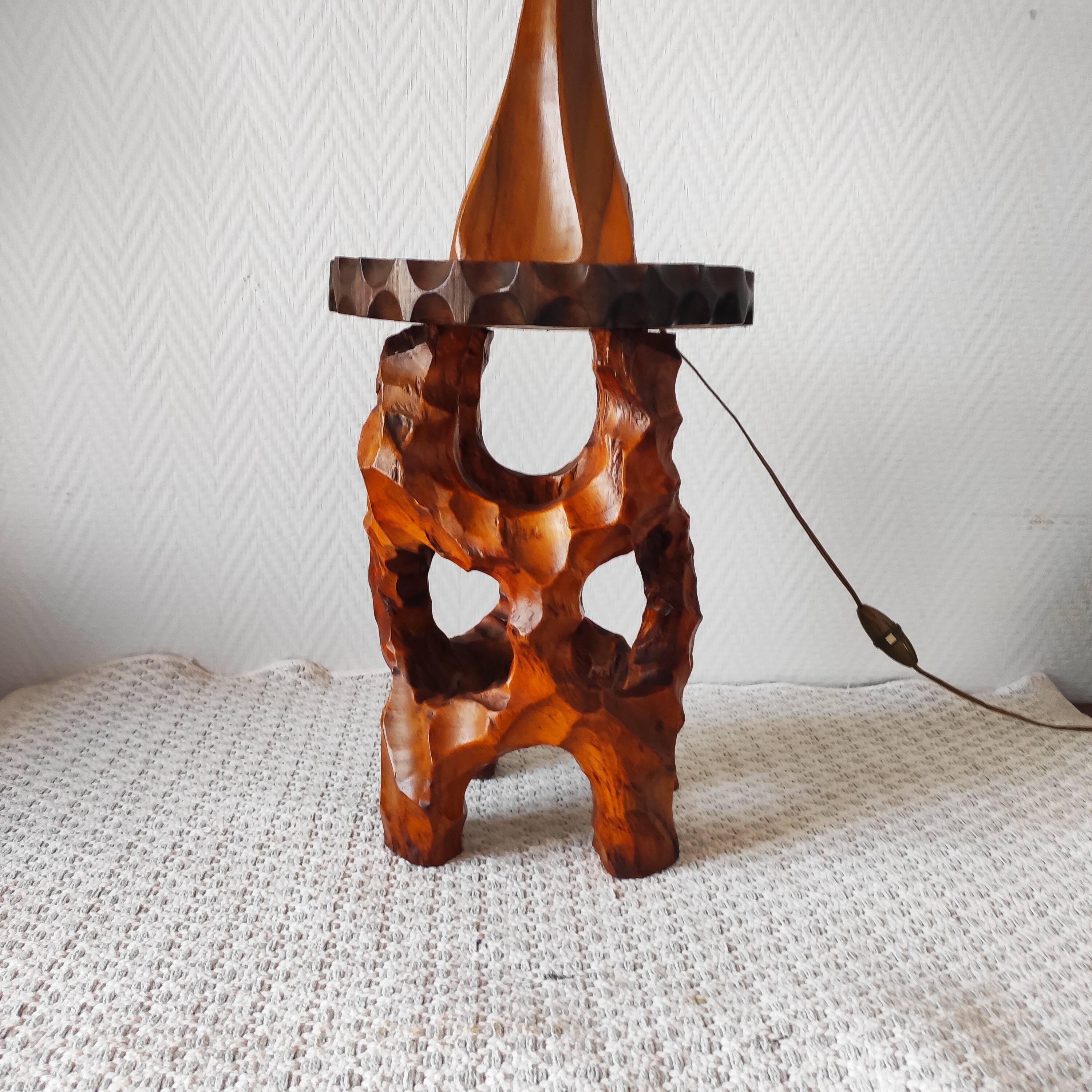 Biomorphic stool in carved wood – Vintage organic work from the 1960s.