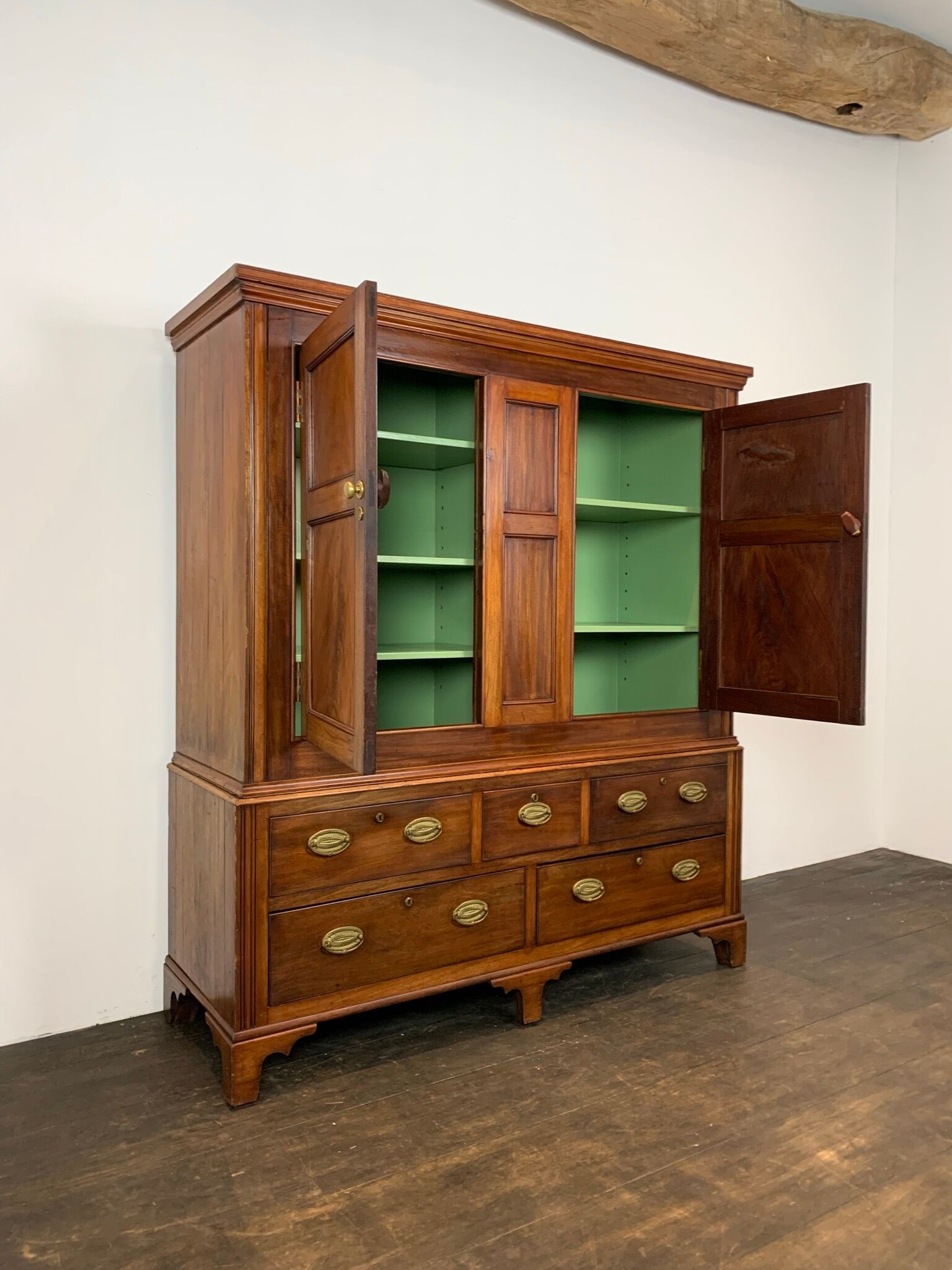 Cabinet English XIXth century