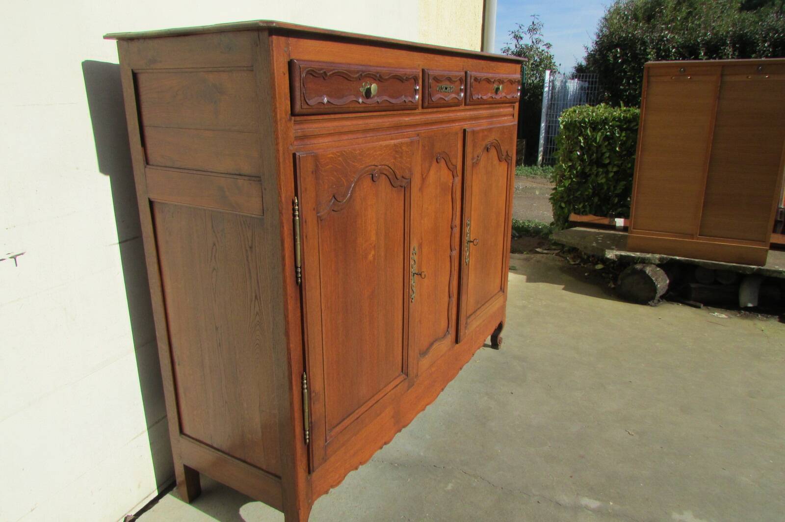Very large manor sideboard, late 19th century, solid oak