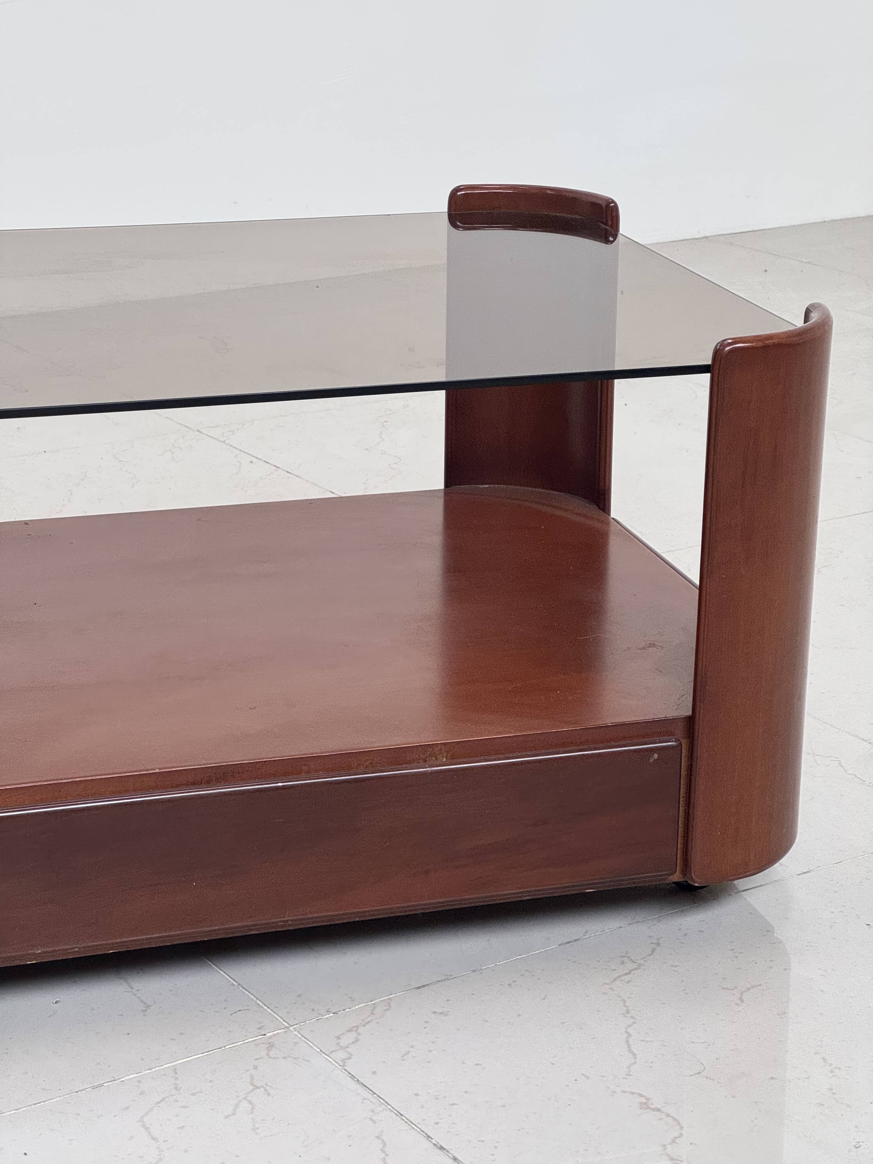 Italian wooden coffee table with drawers from the 80s