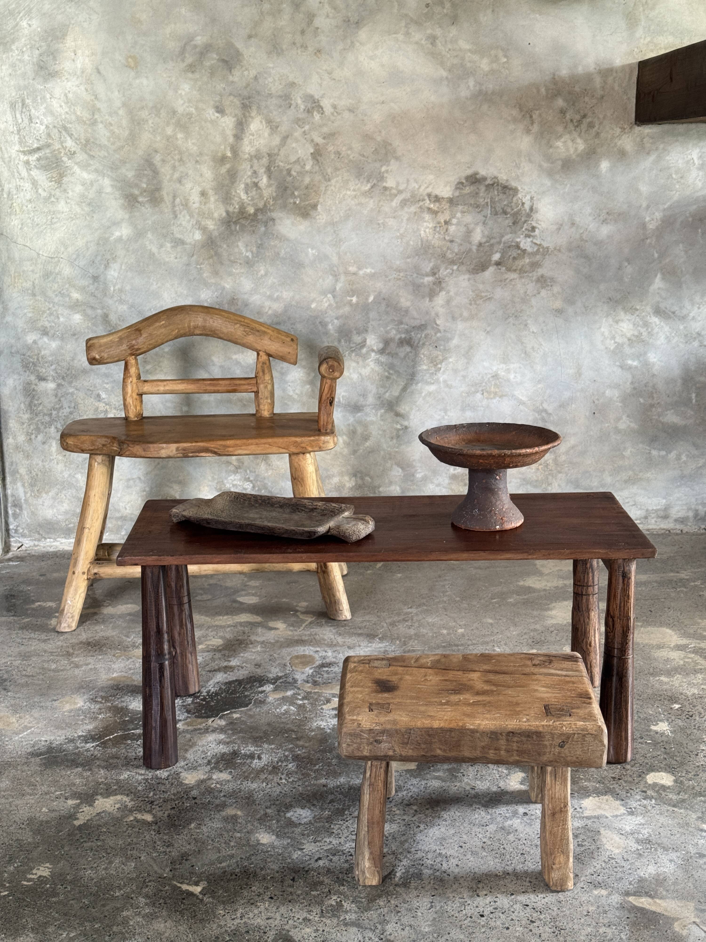Small brutalist bench with backrest and armrests in Asian blonde teak H67 L6