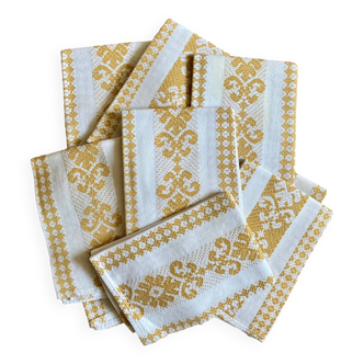 Set of 11 ocher napkins