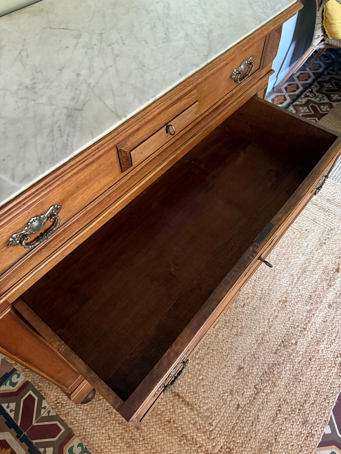 Antique Louis-Philippe commode in solid wood and white marble.