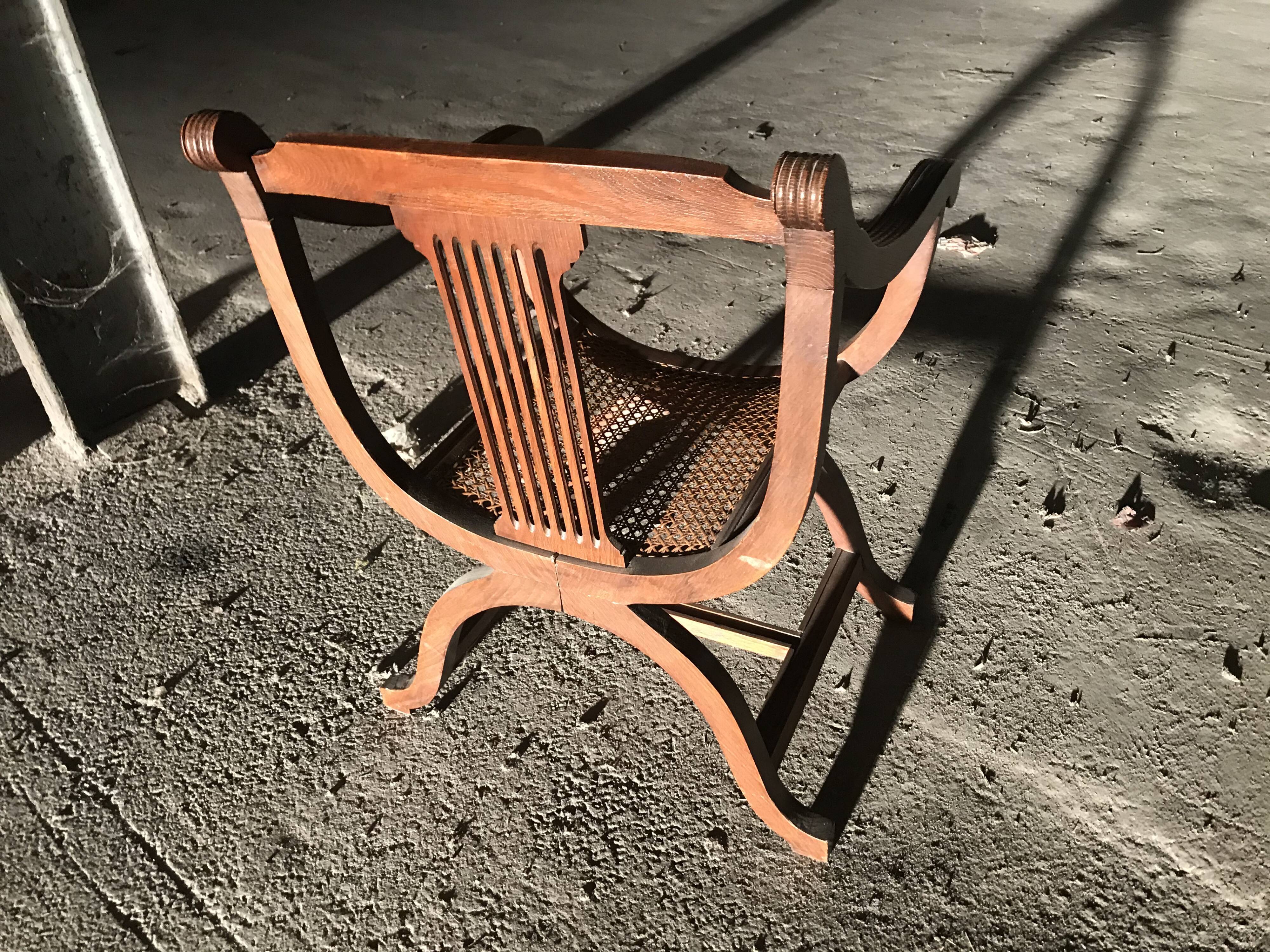 Fauteuil Dagobert ancien