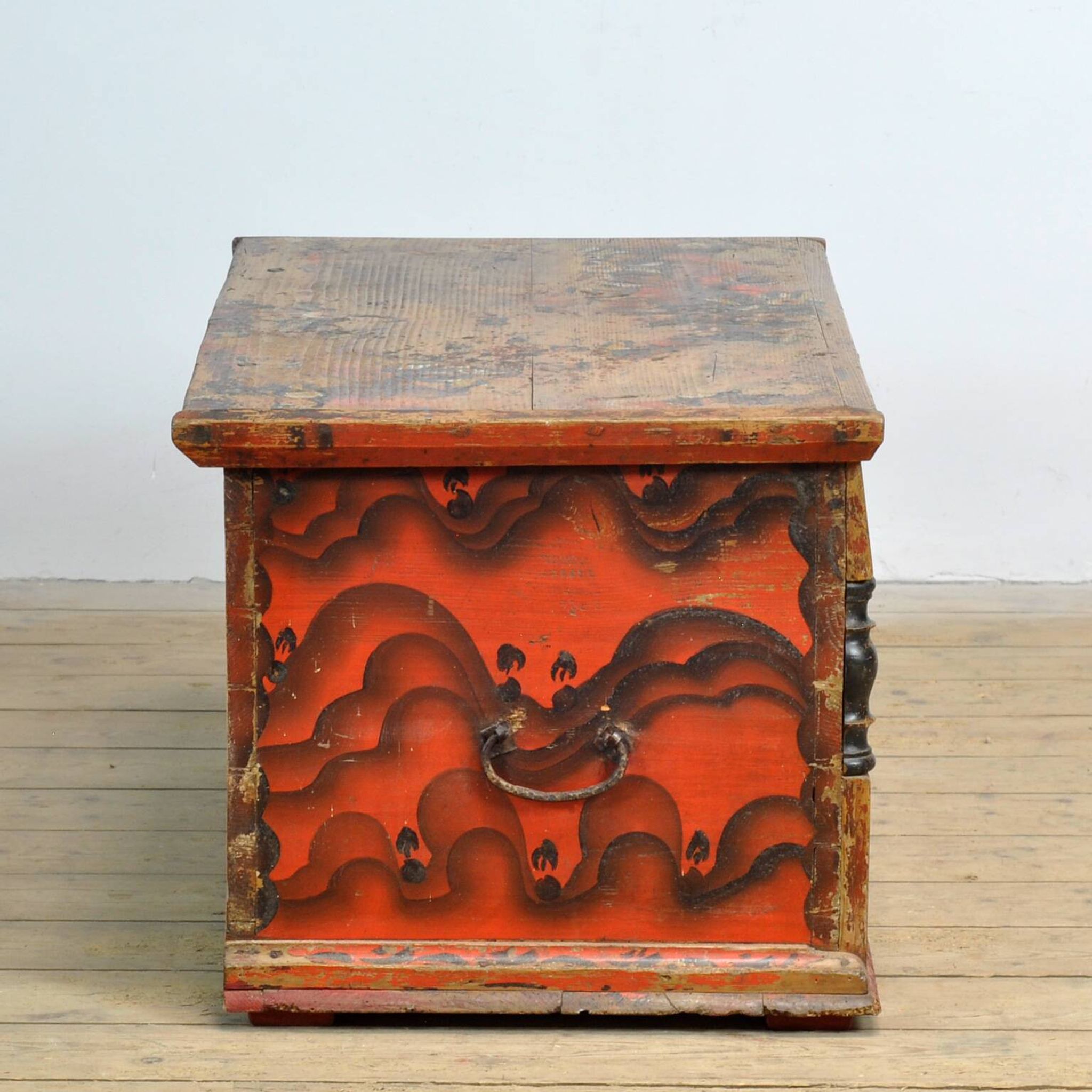 Wedding chest of popular art, circa 1850