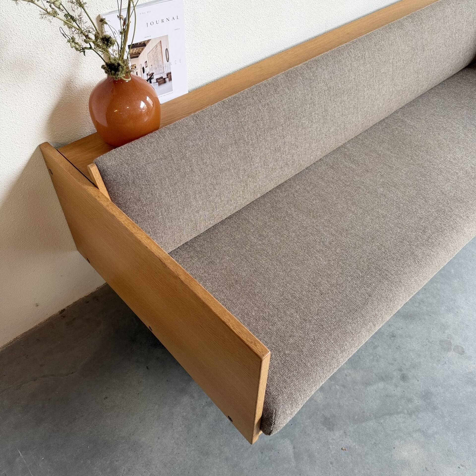 Vintage Daybed Hans Wegner oak