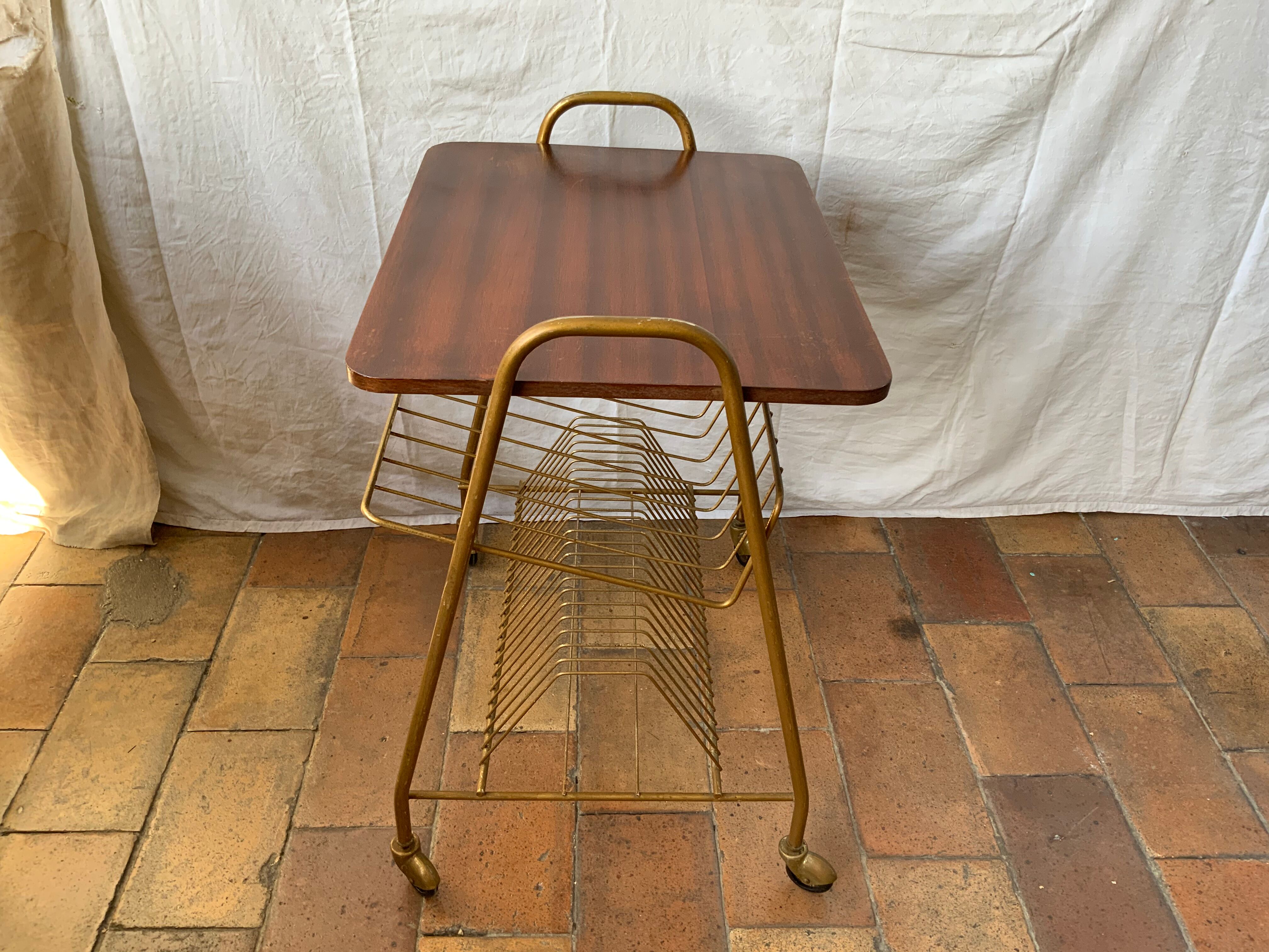 Table d’appoint porte vinyles