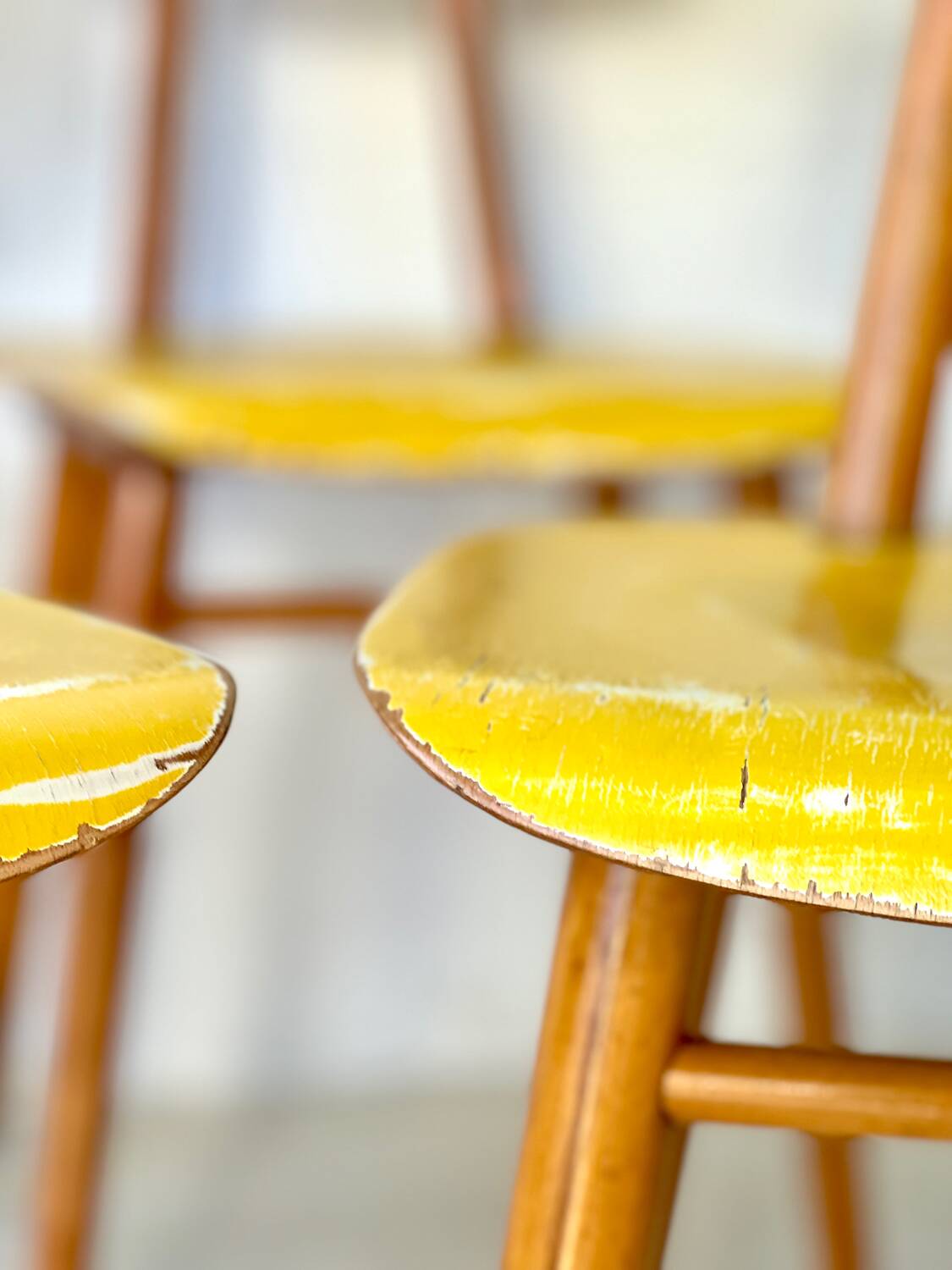 Chaises de bistrot par Ton, années 1950