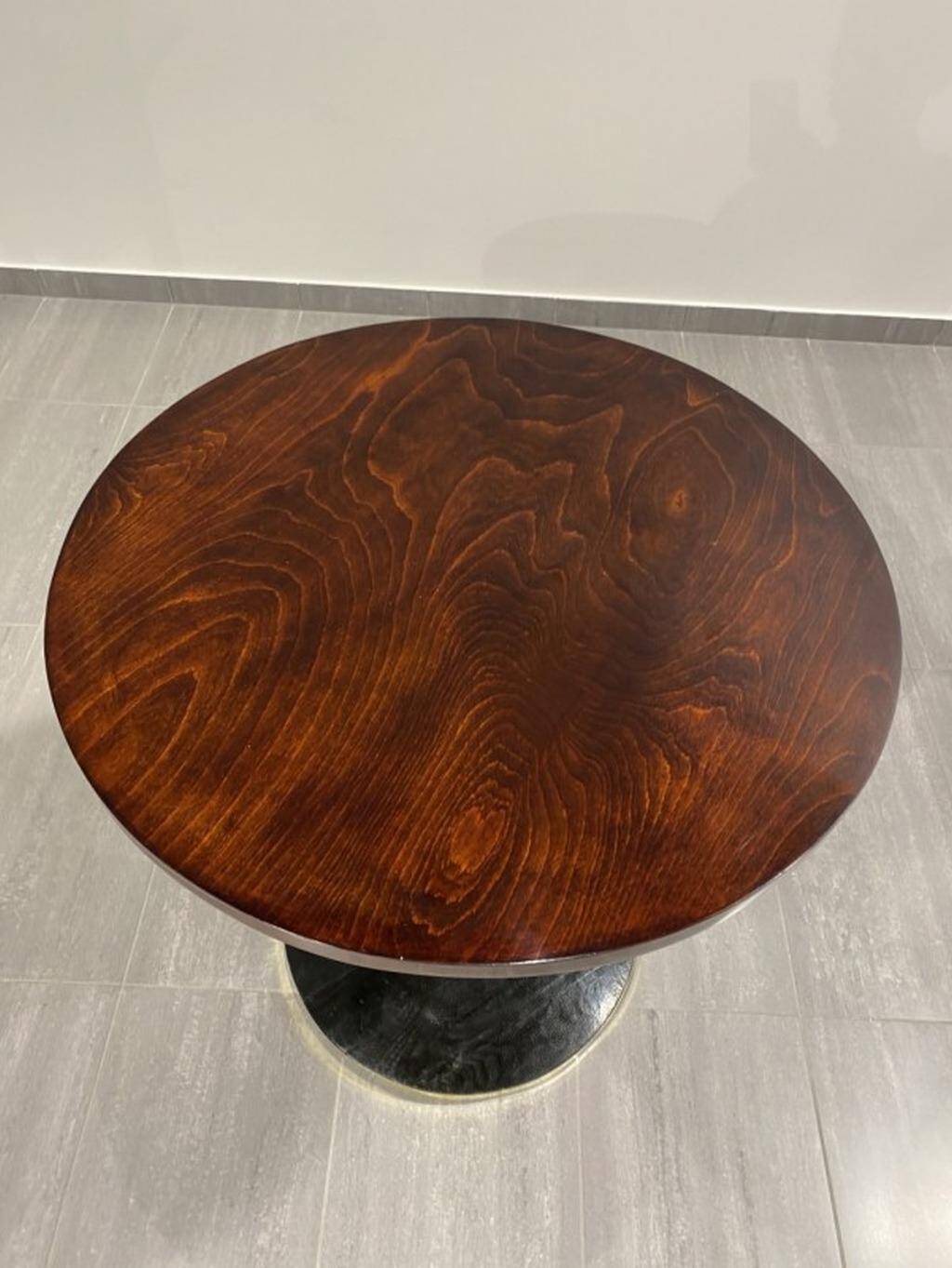 Rare vase table Otto Prutscher no. 8350 by Thonet