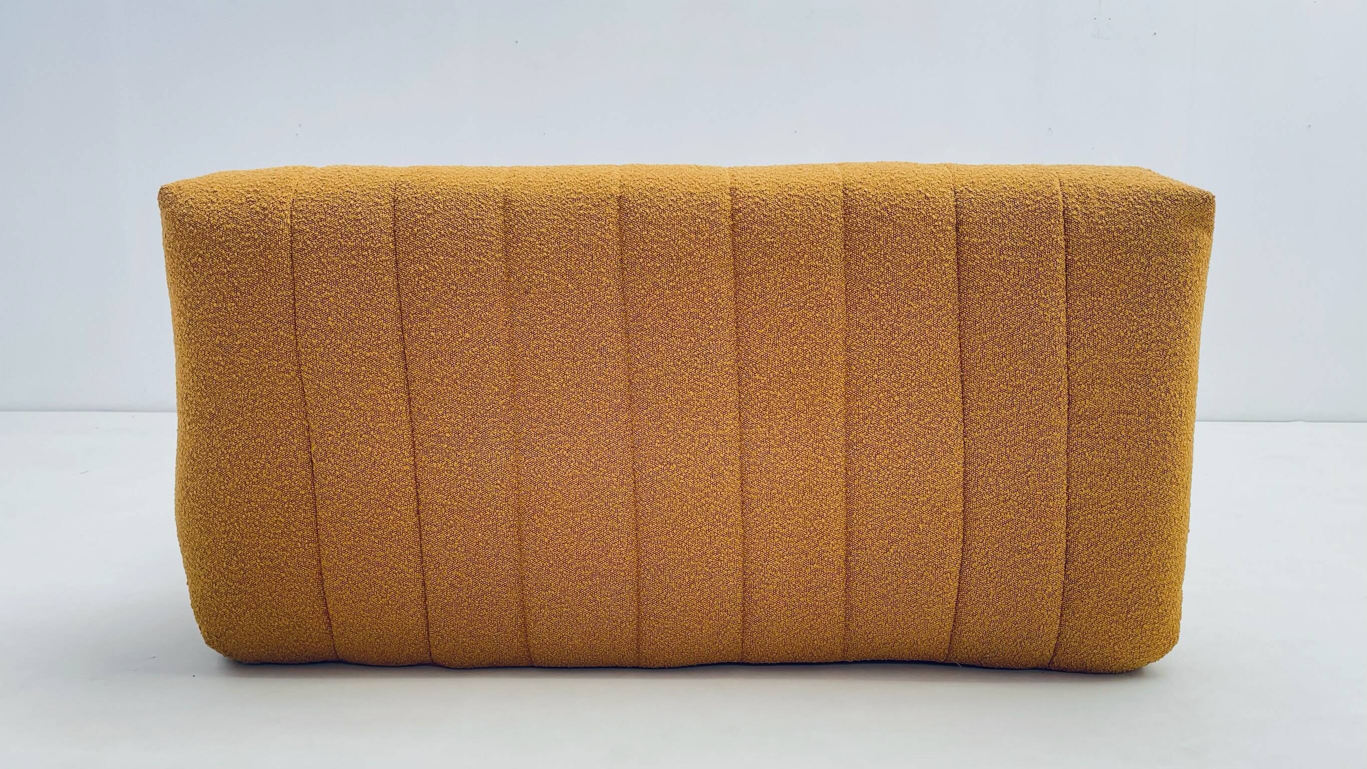 Yellow bouclé comfy Living room set
