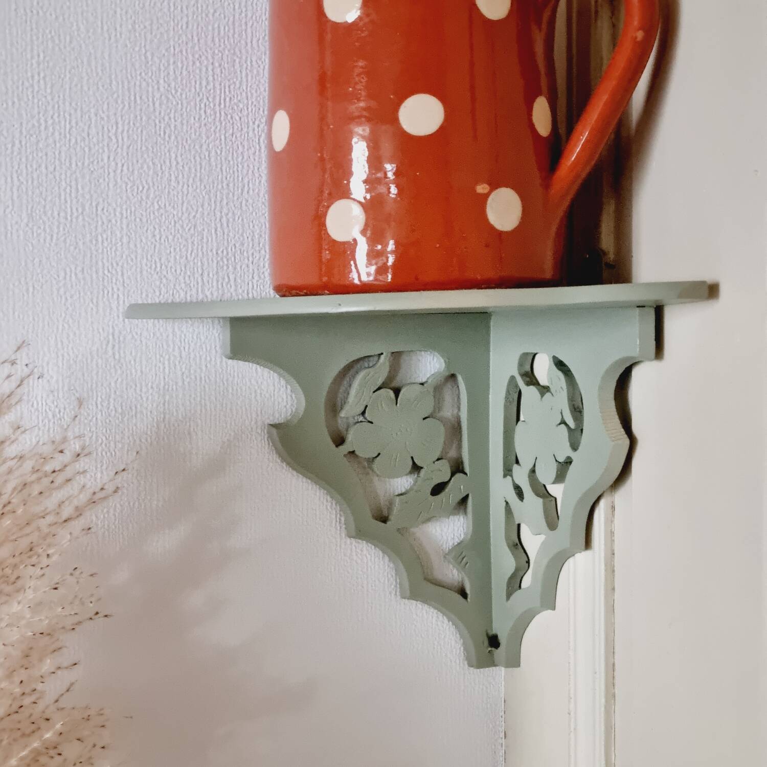 Lot of 2 old shelves