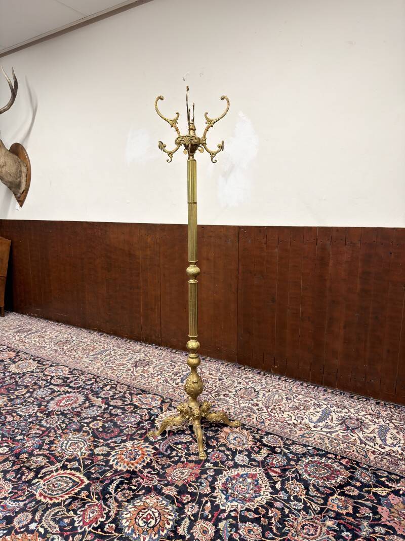Porte-manteau classique en laiton antique