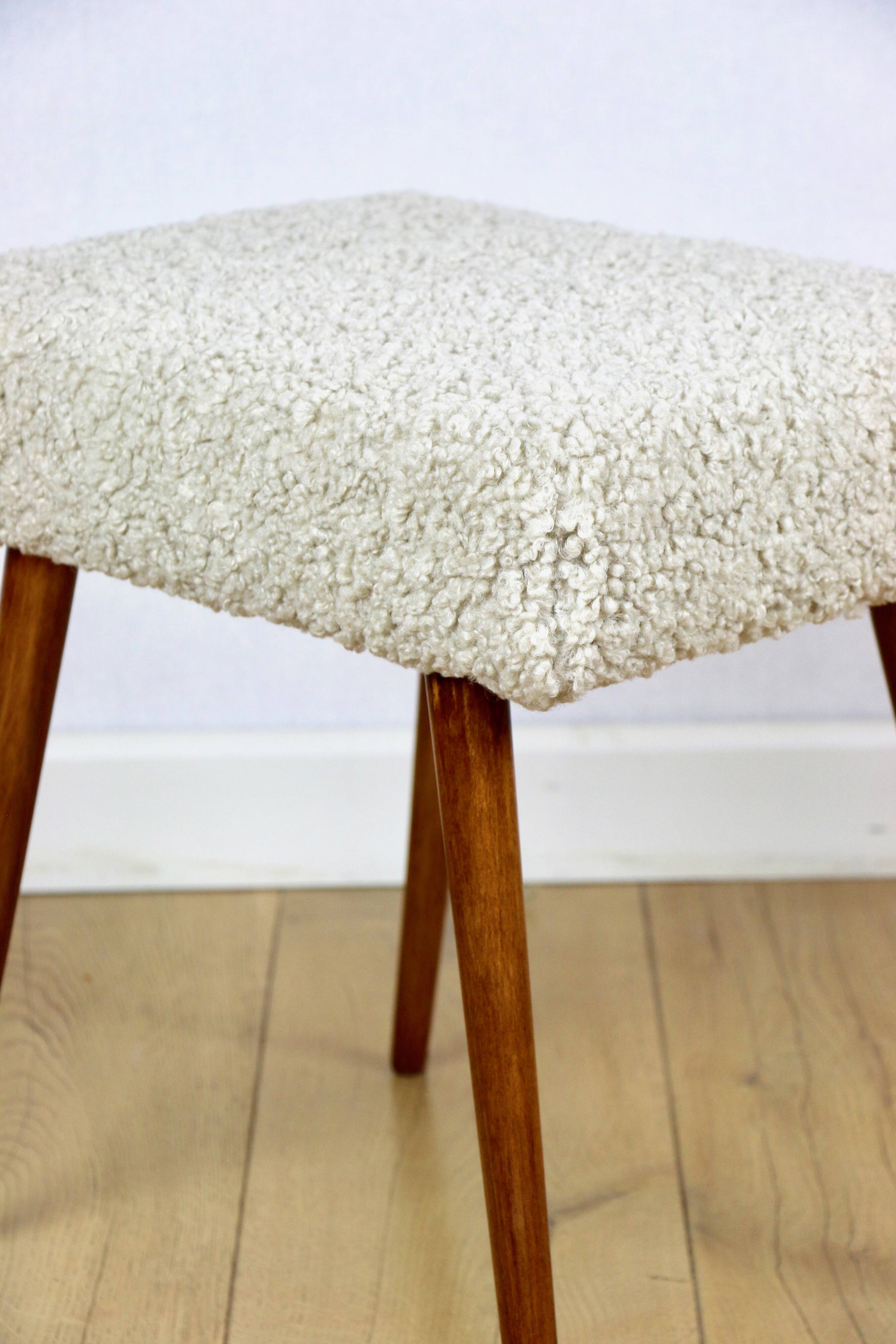 High stool seat boucle beige - round beech legs