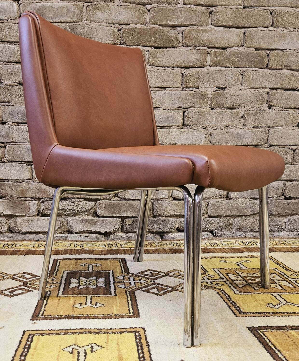 Fauteuil chauffeuse moderniste 1970