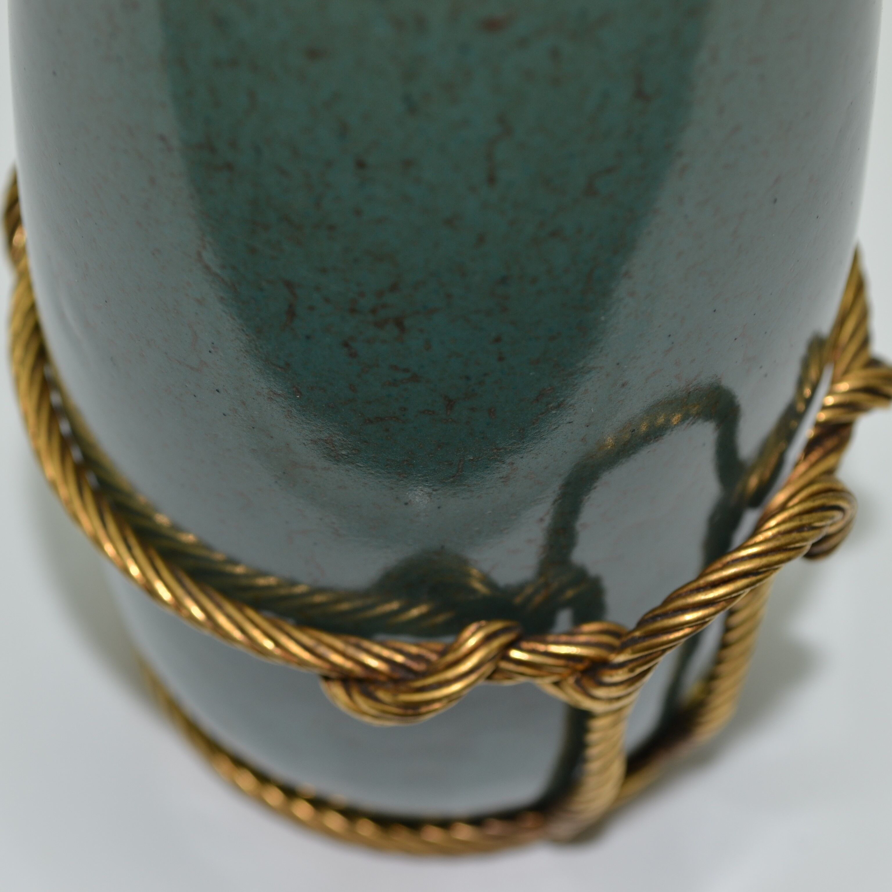 Vase en grès à monture de bronze doré de Louis Lourioux