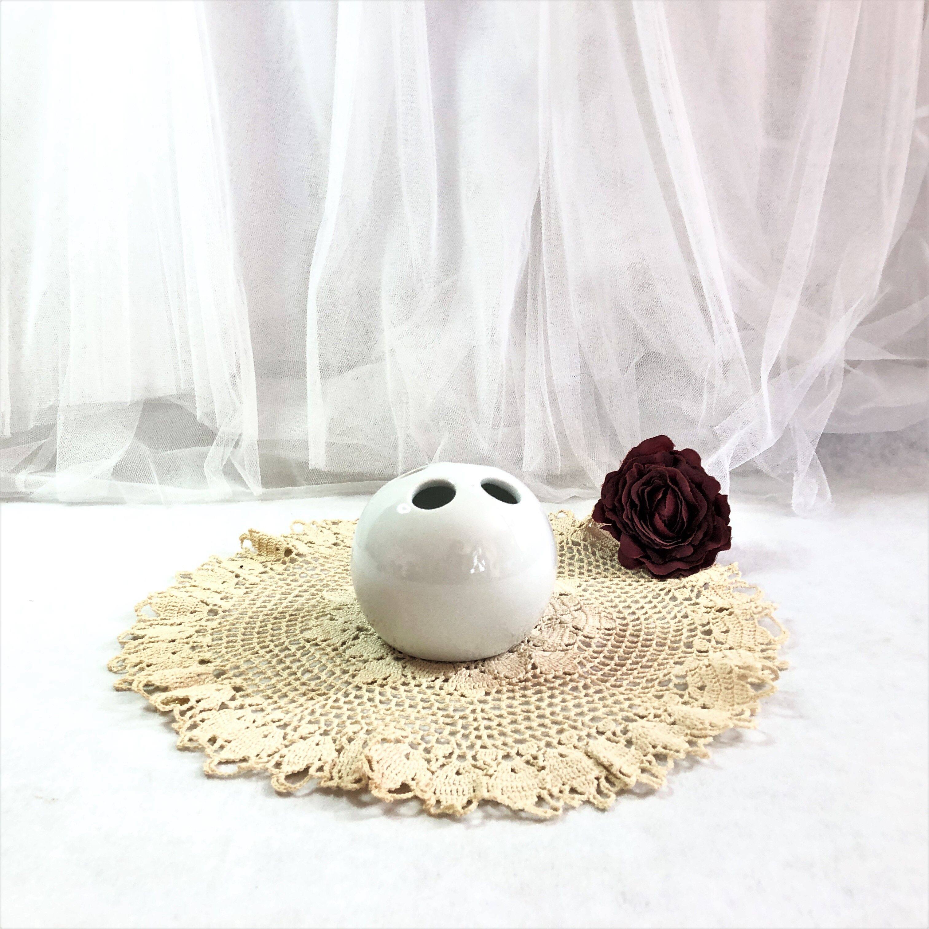 Bouquet maker vase soliflore porcelain