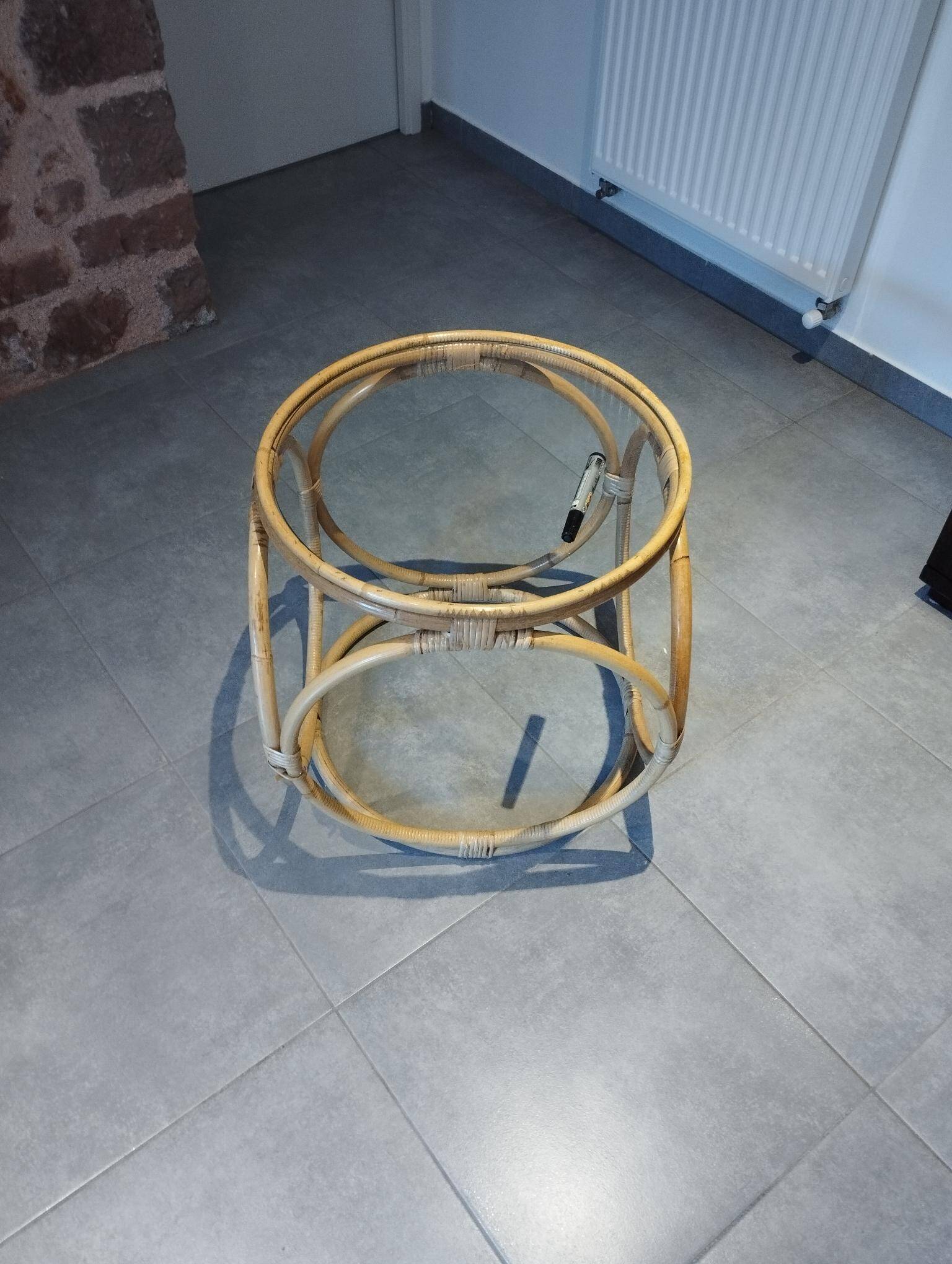Table basse en rotin, bambou et verre, Design Space Age Vintage