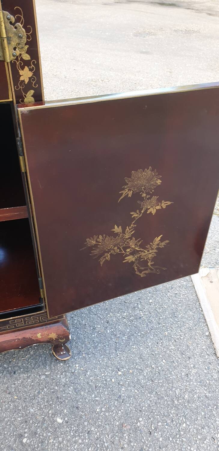 Chinese lacquer TV cabinet from the seventies