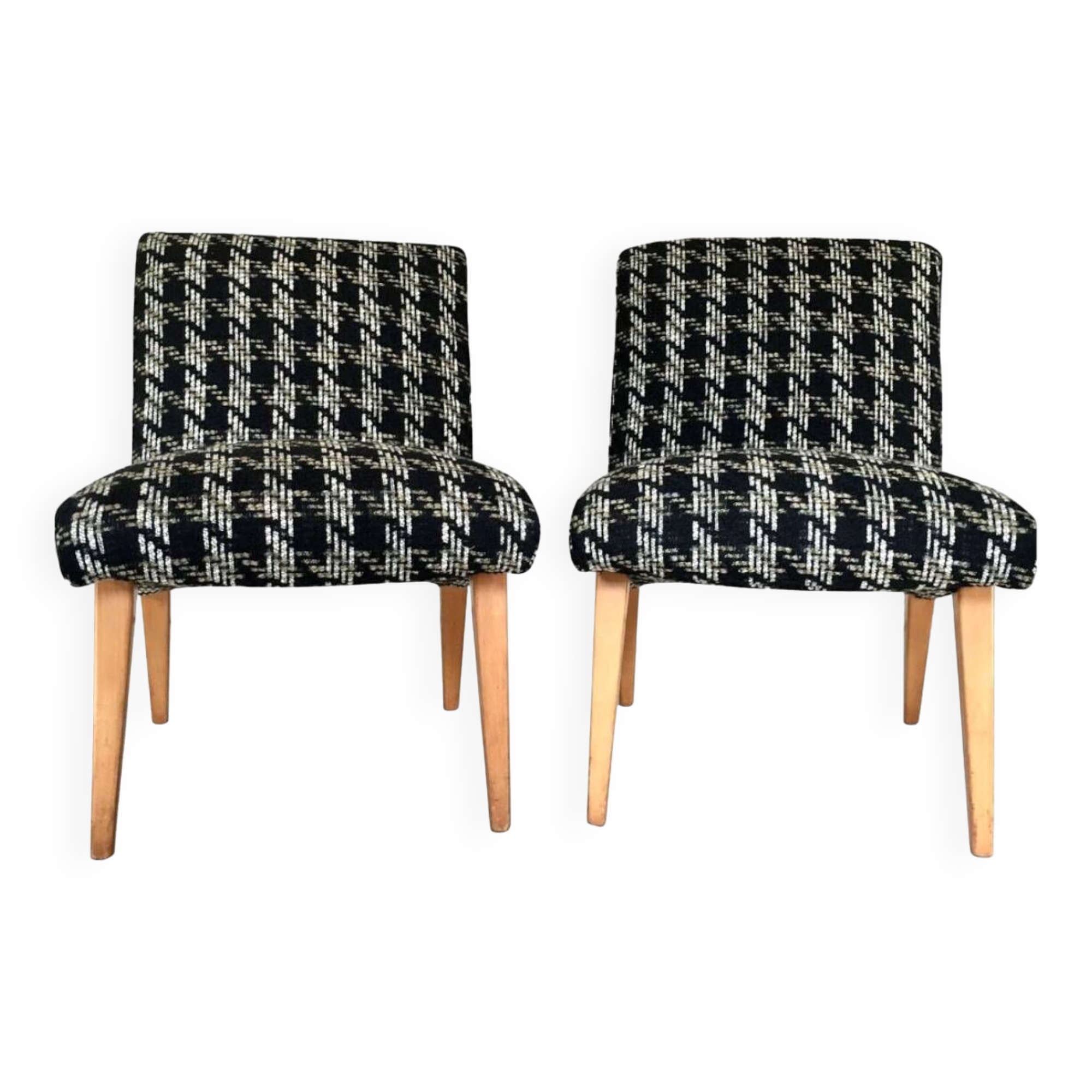 Pair of Knoll 'Vostra' armchairs