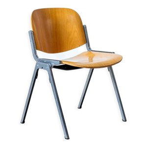 Chaise vintage en bois - empilable