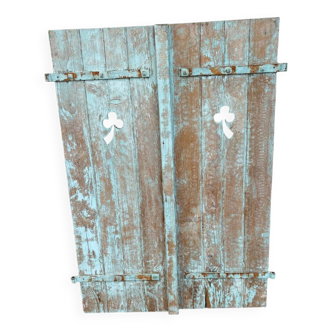 Green decorative shutters