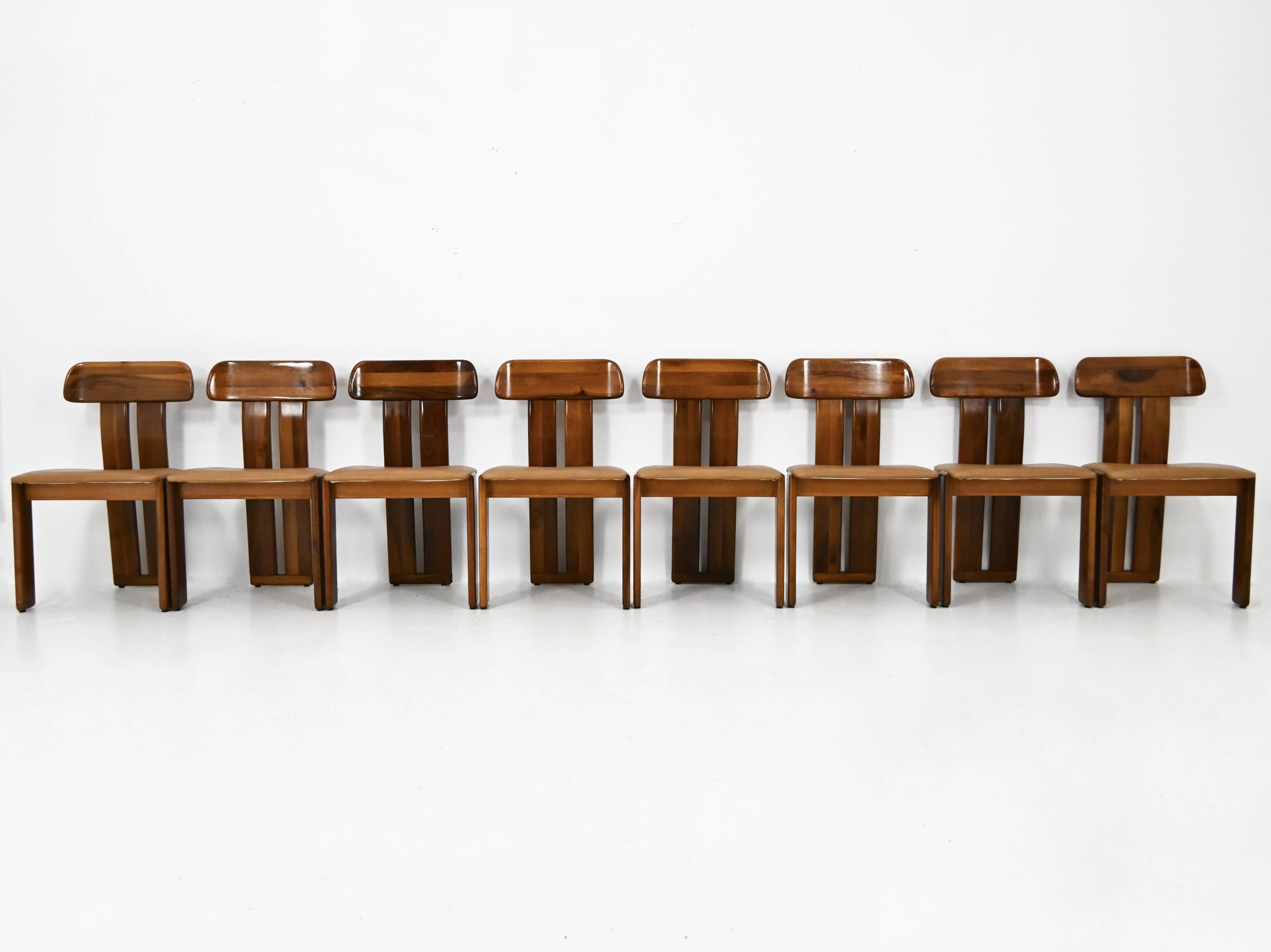 8 "Sapporo" chairs by Mario Marenco for Mobilgirgi, 1970s