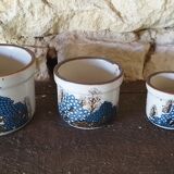 Small vintage ramekins