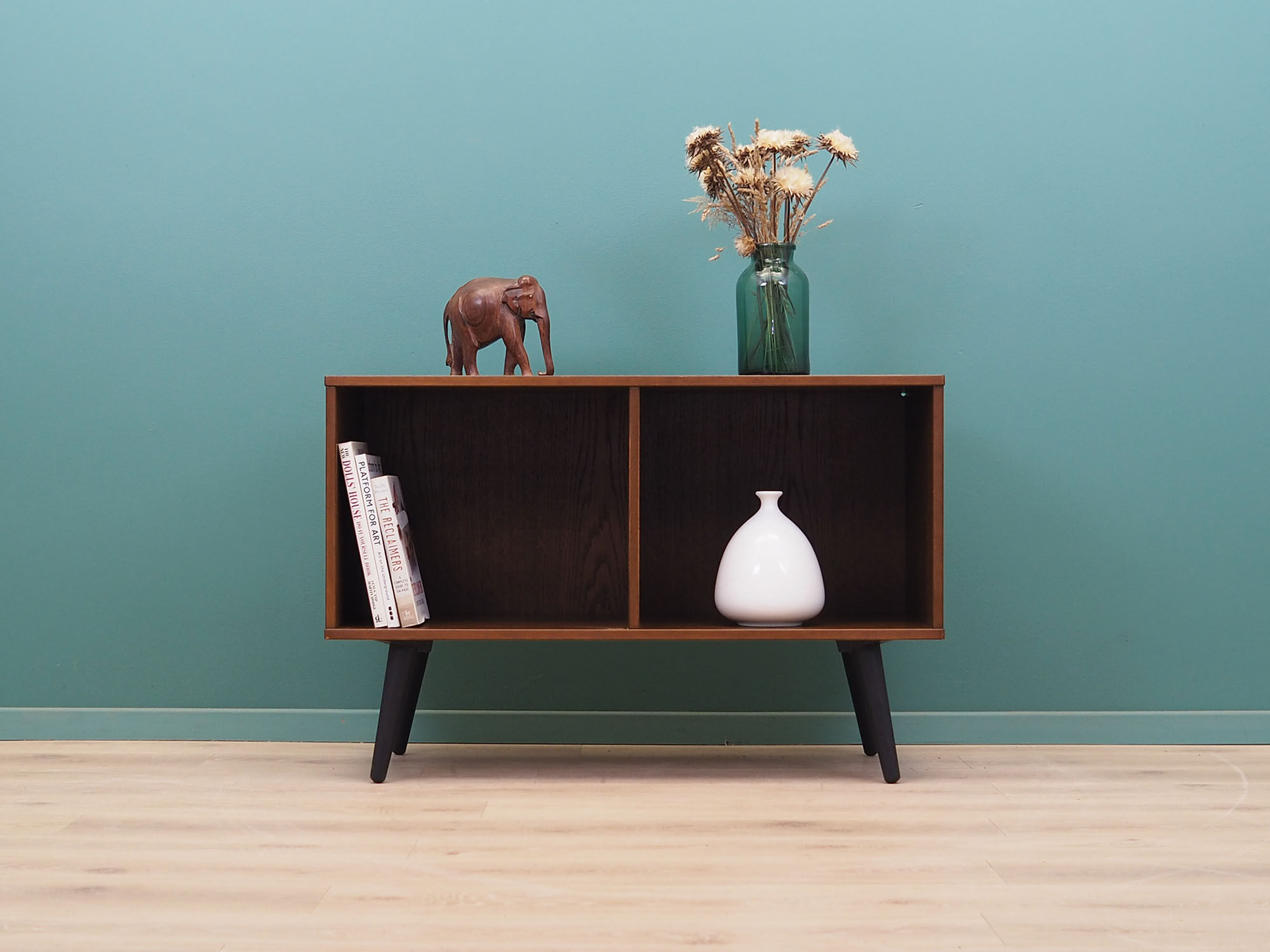 Oak bookcase, Danish design, 1970s, production: Denka