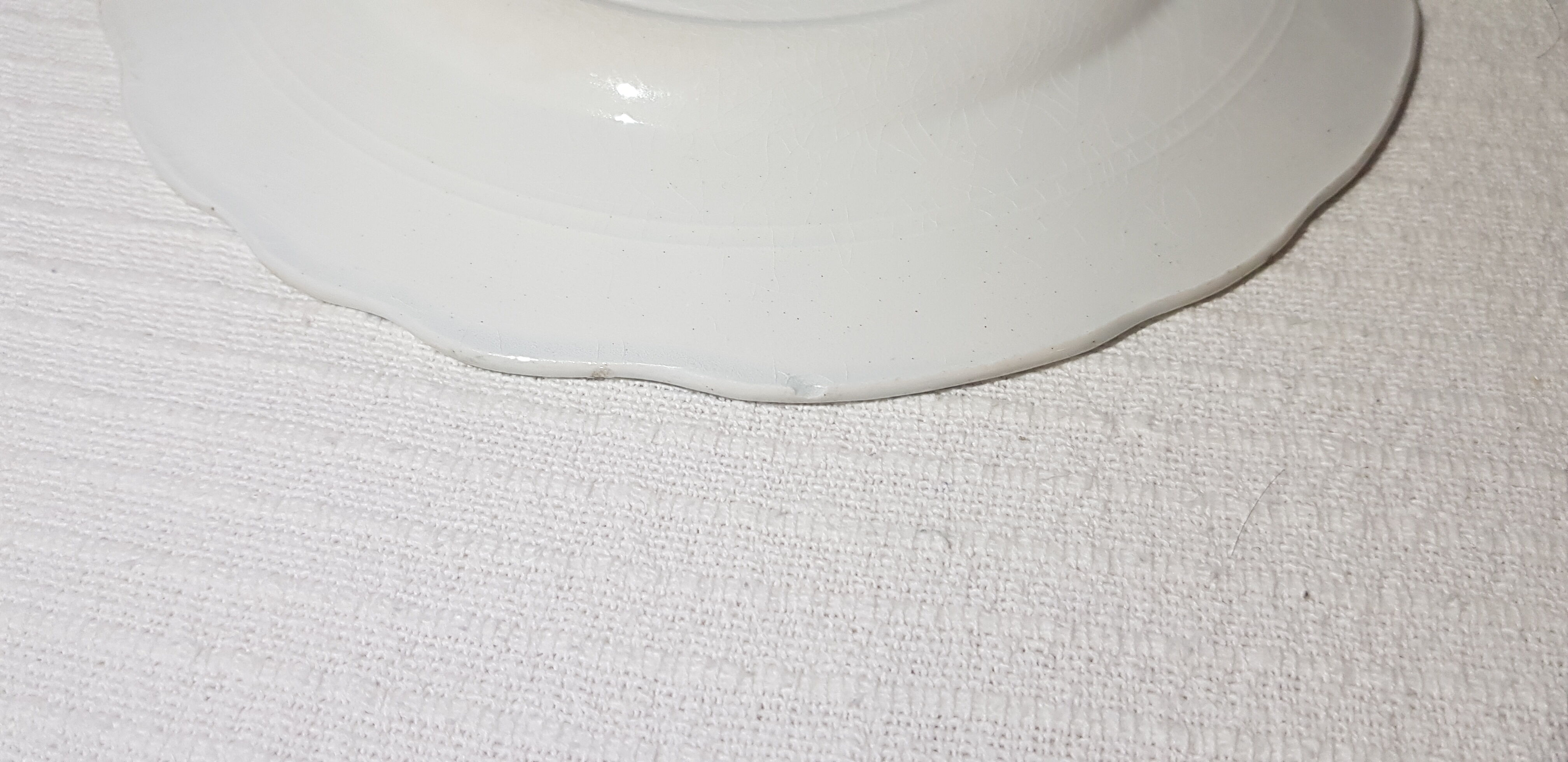 Set of 4 dessert plates in earthenware of St Amand model Regency, iron earth