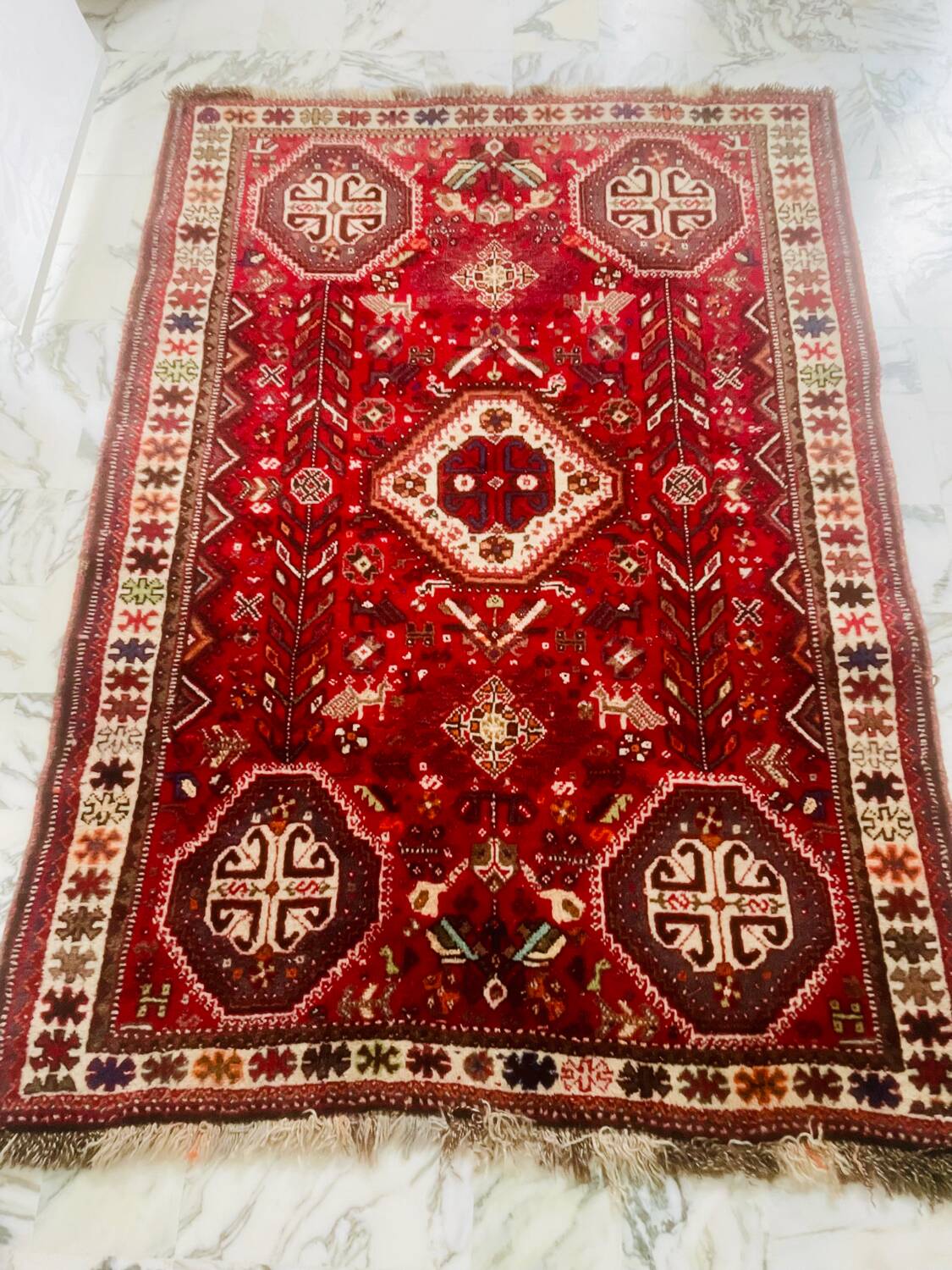 Persian carpet Iran Shiraz hand-knotted wool on wool, circa 1970