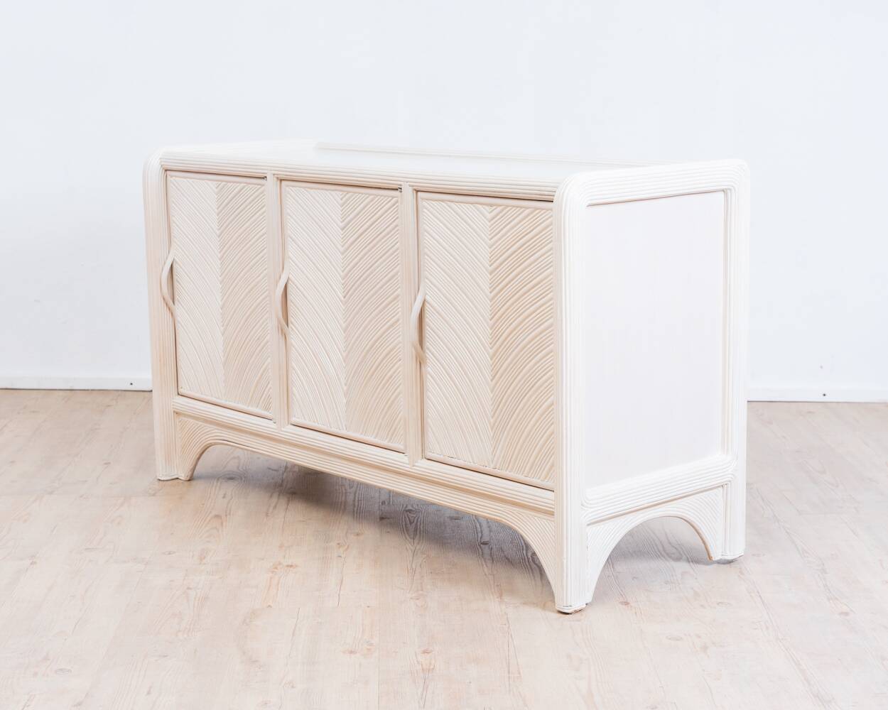 Enfilade Mid-Century Pencil Reed / en rotin, costal design des années 80.