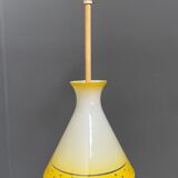 Suspension en verre jaune années 1960