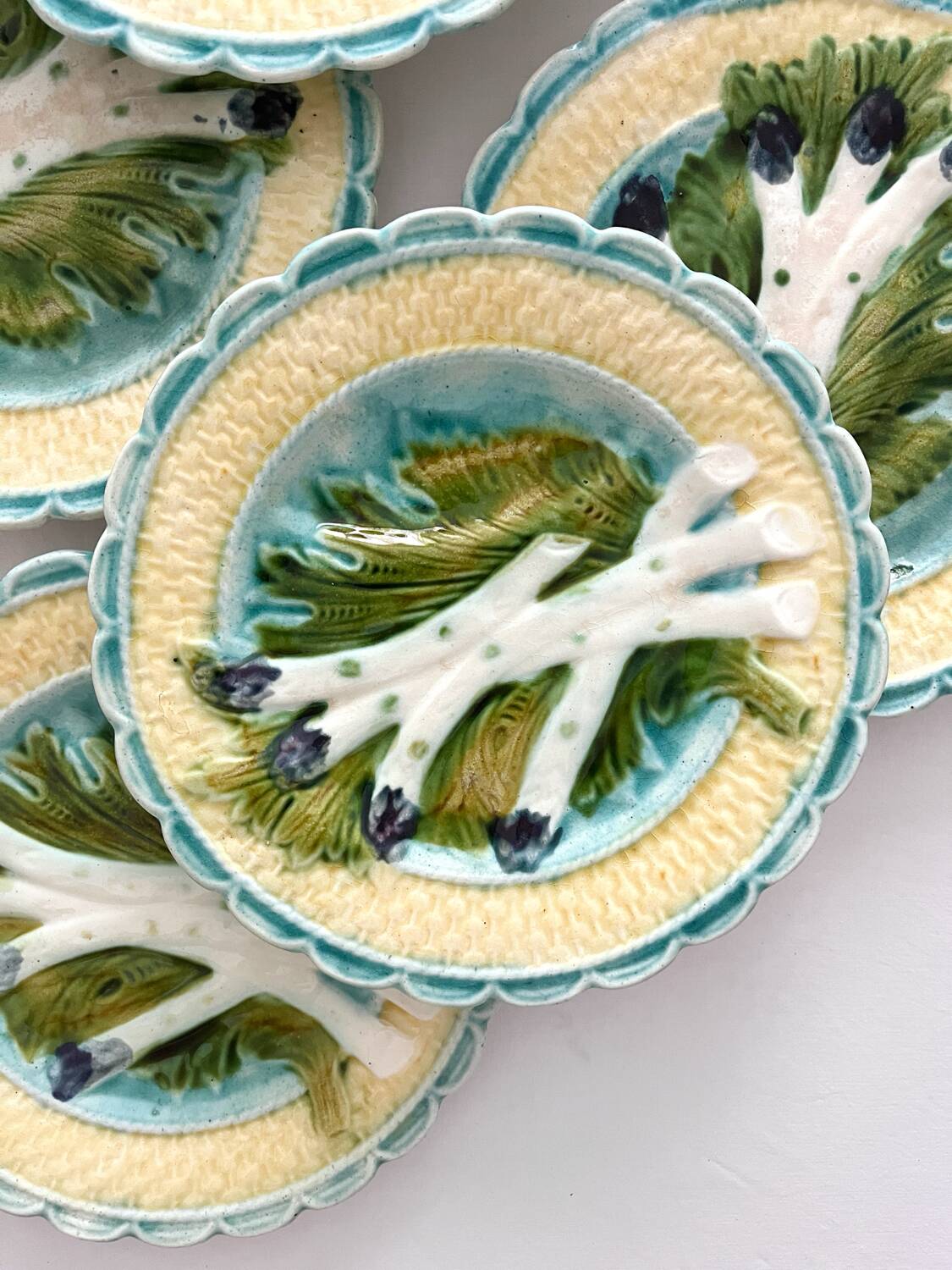6 asparagus plates in faience barbotine from Salins
