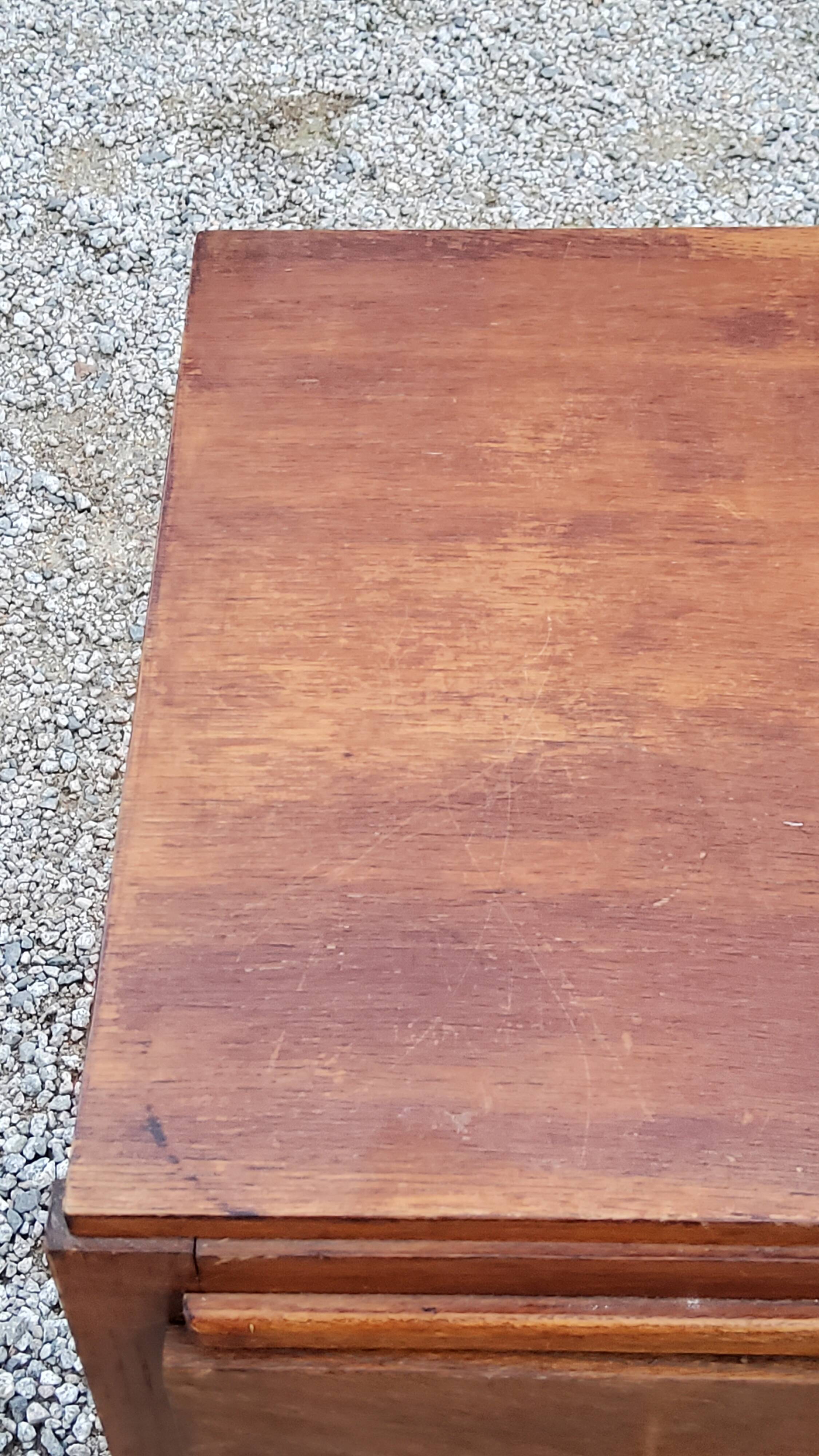 Chest of drawers of the 50s in golden oak compass feet 4 drawers