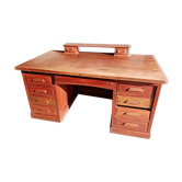 Extra-large minister's desk to be restored