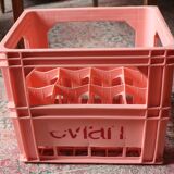 Locker 12 bottles Evian pink plastic